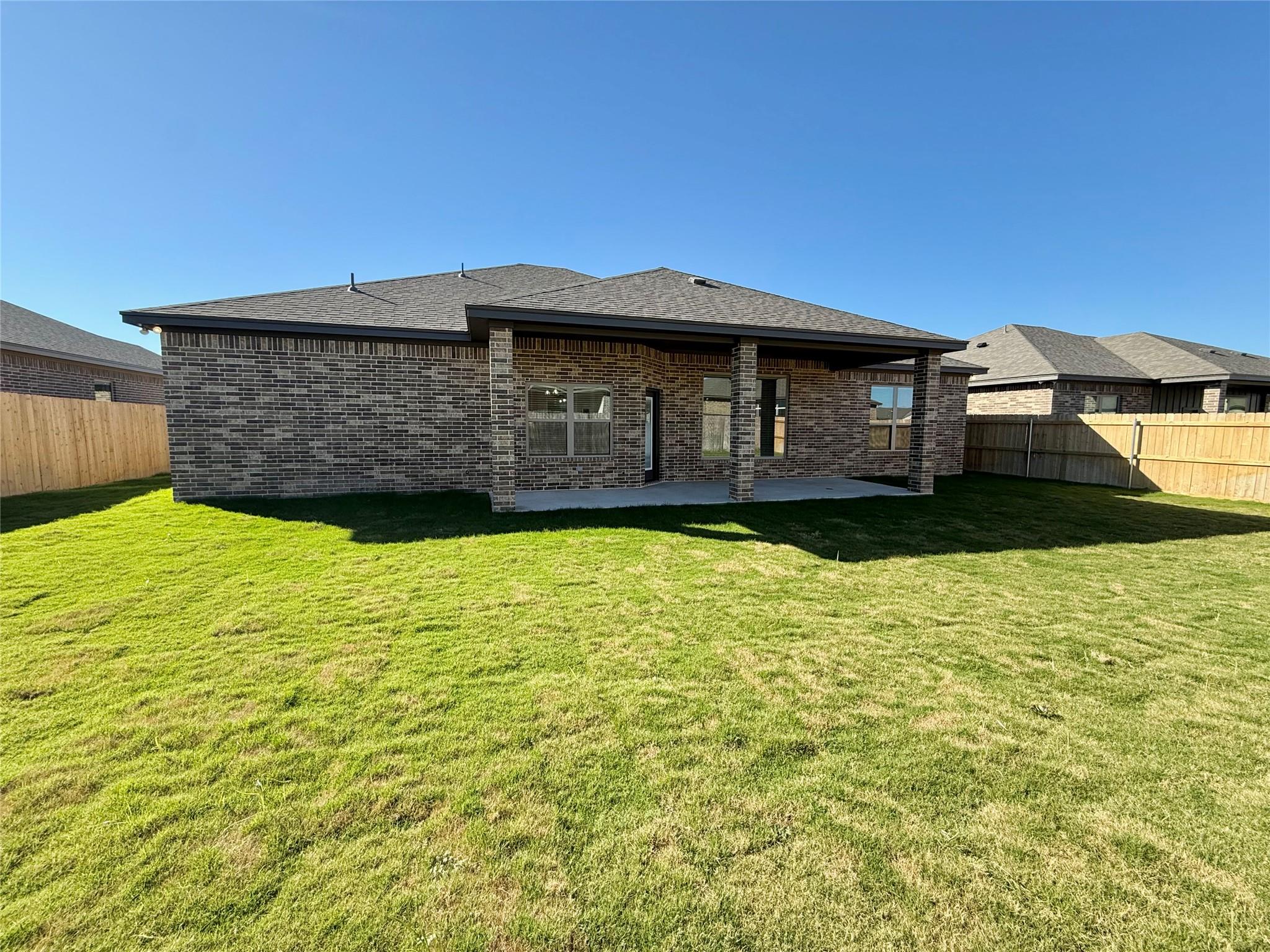 718 Eagle Claw Dr, Salado, TX 76571
