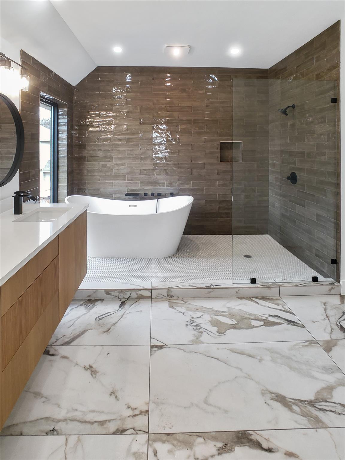 6100 Walker Ln # 1, Austin, TX 78741