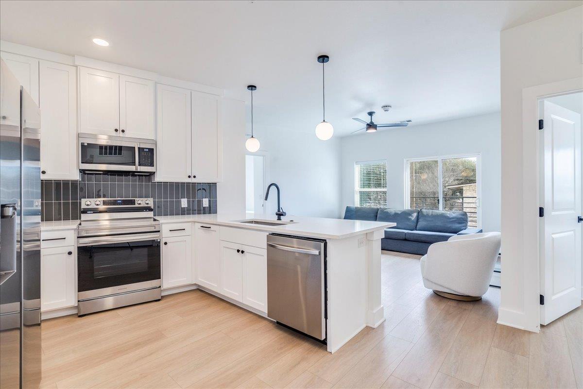 3000 Duval St # 203, Austin, TX 78705