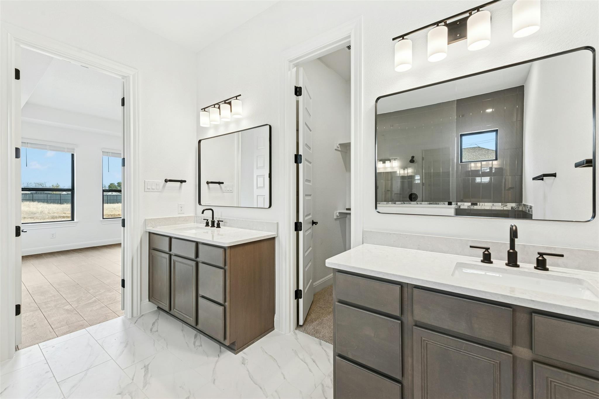 109 McNaughton Dr, Liberty Hill, TX 78642