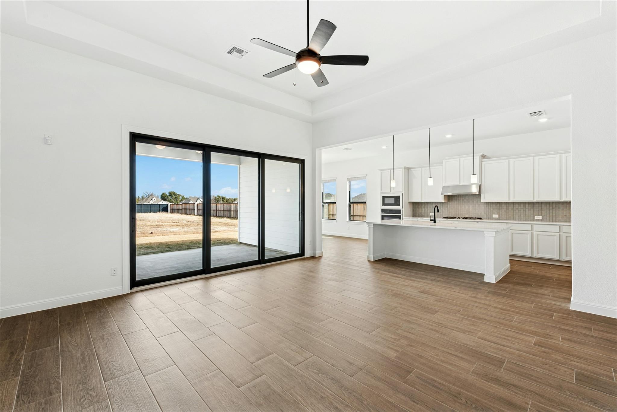 109 McNaughton Dr, Liberty Hill, TX 78642