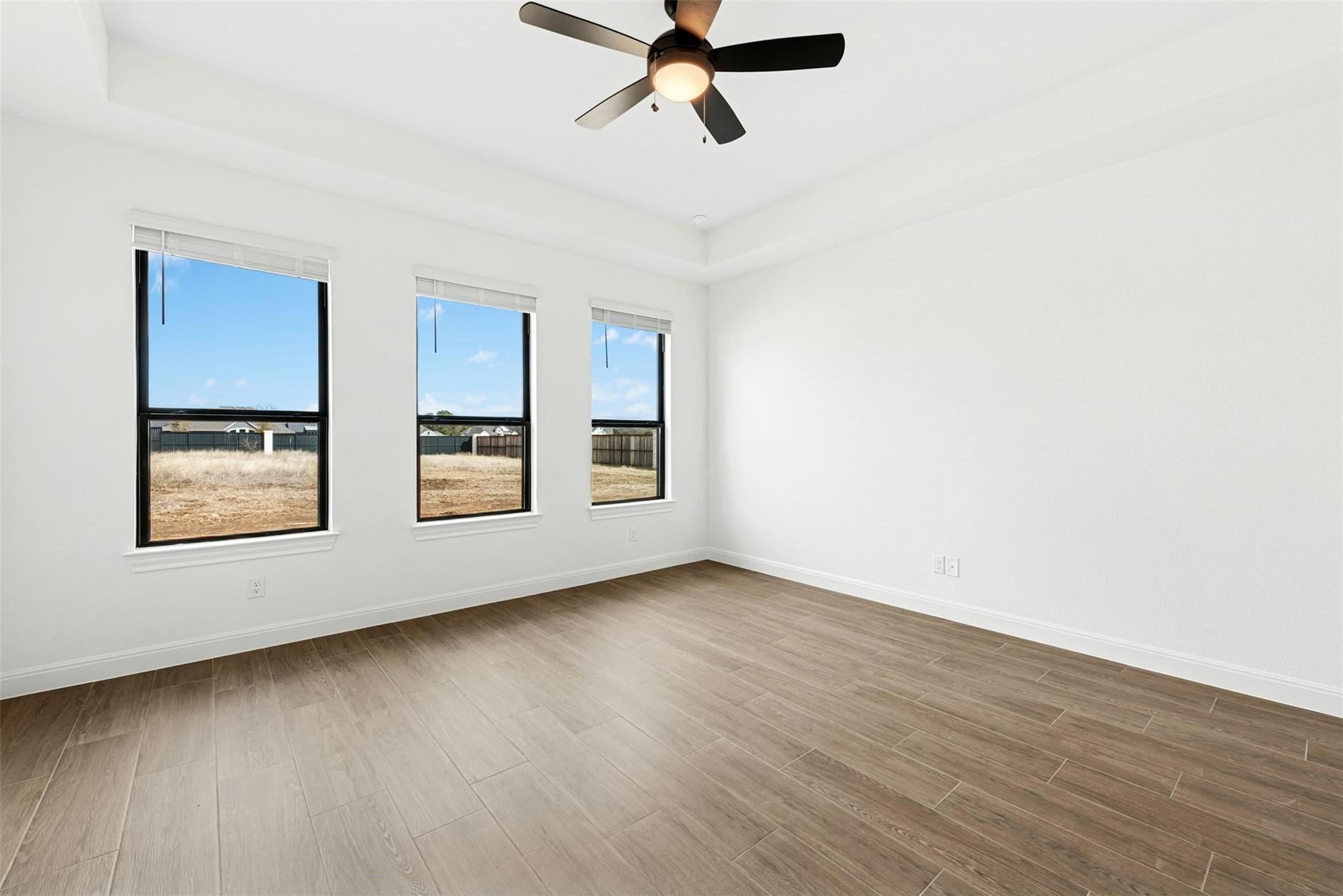 109 McNaughton Dr, Liberty Hill, TX 78642