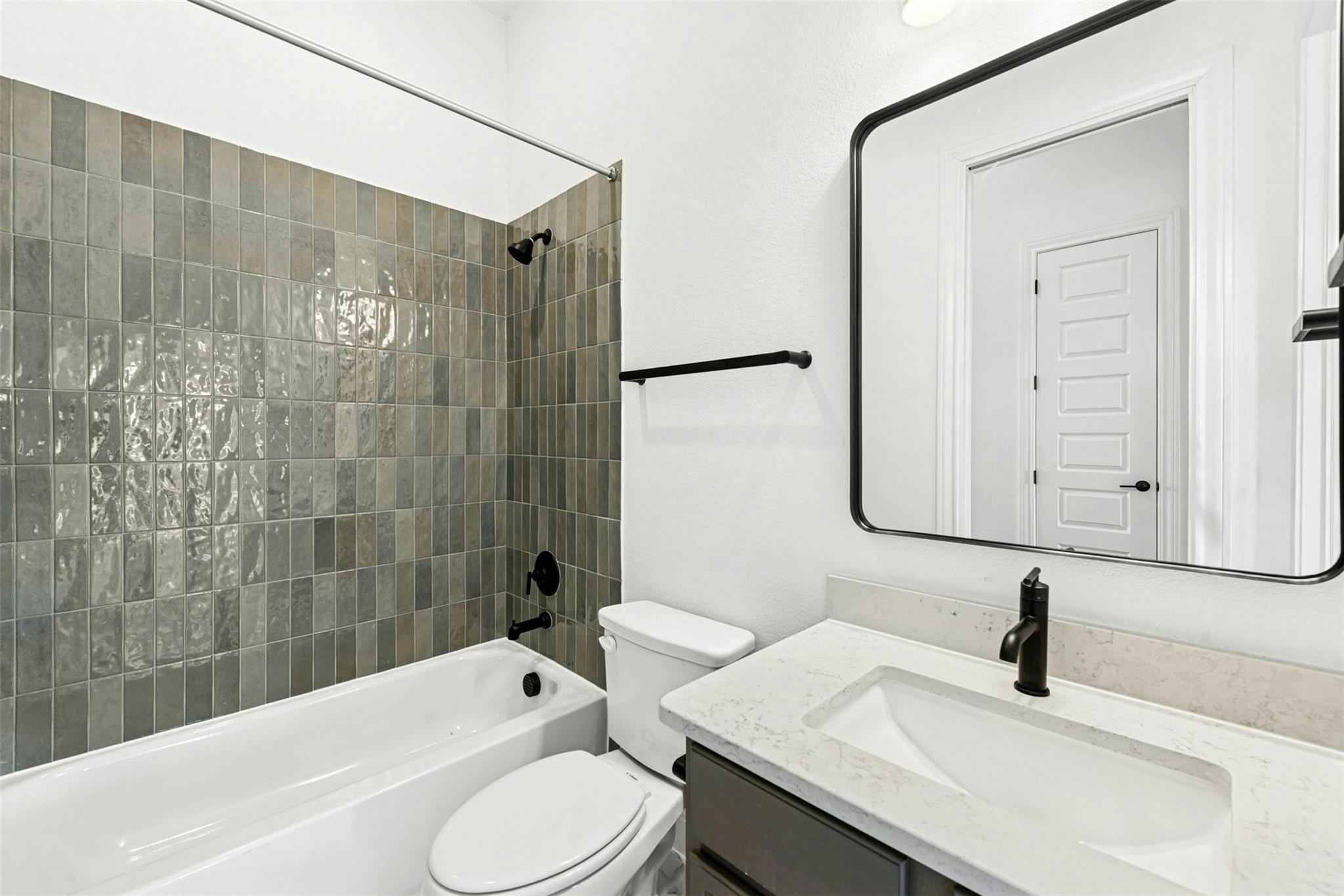 109 McNaughton Dr, Liberty Hill, TX 78642