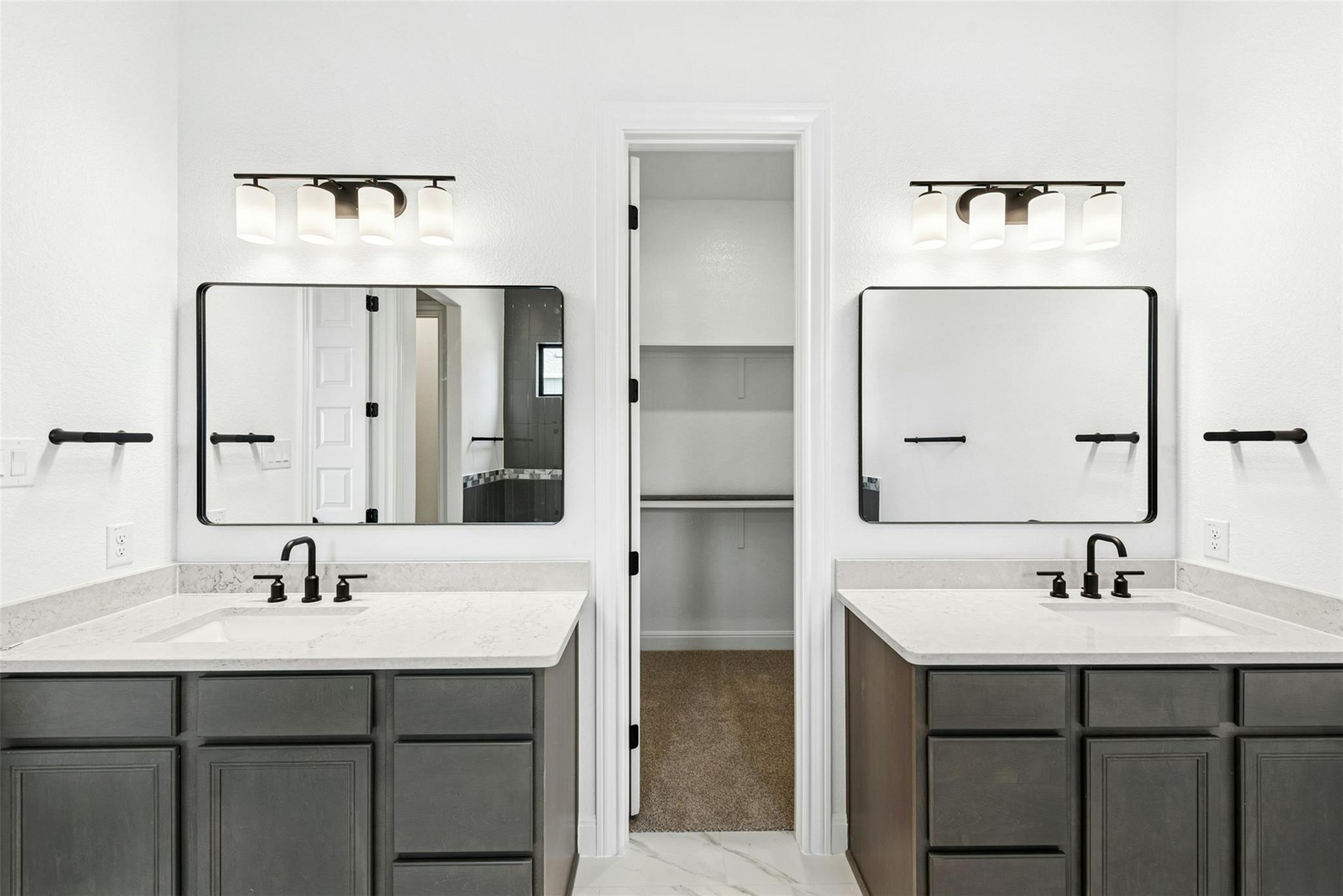 109 McNaughton Dr, Liberty Hill, TX 78642