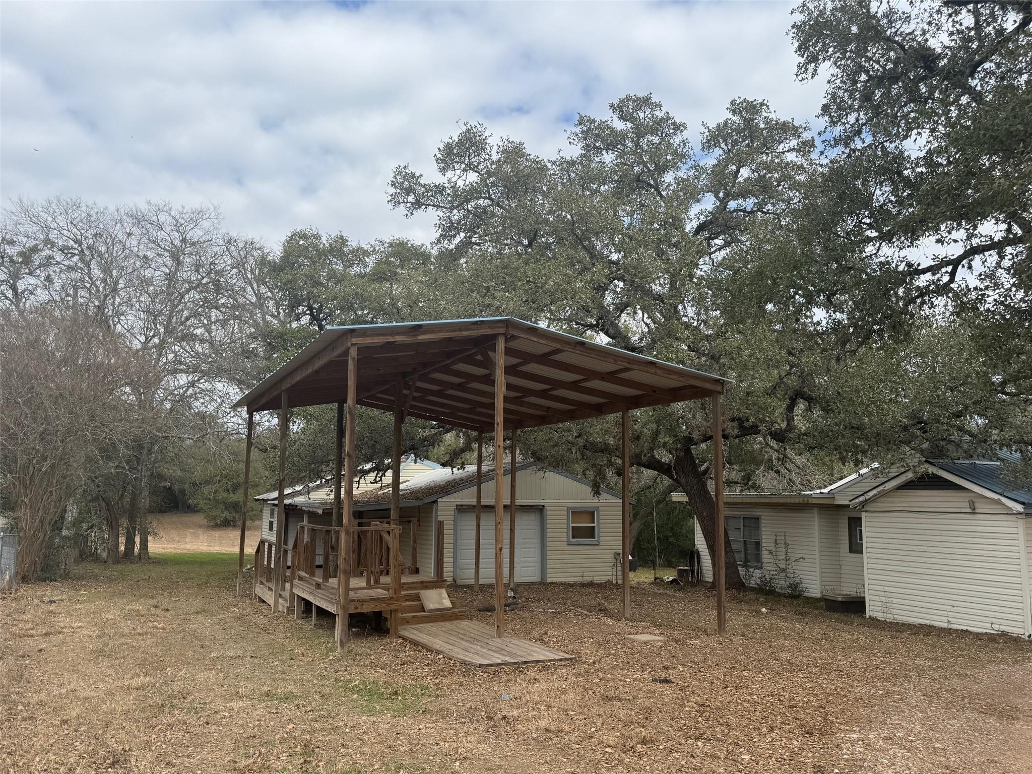 1501 State Hwy E. 71 Highway E, La Grange, TX 78945