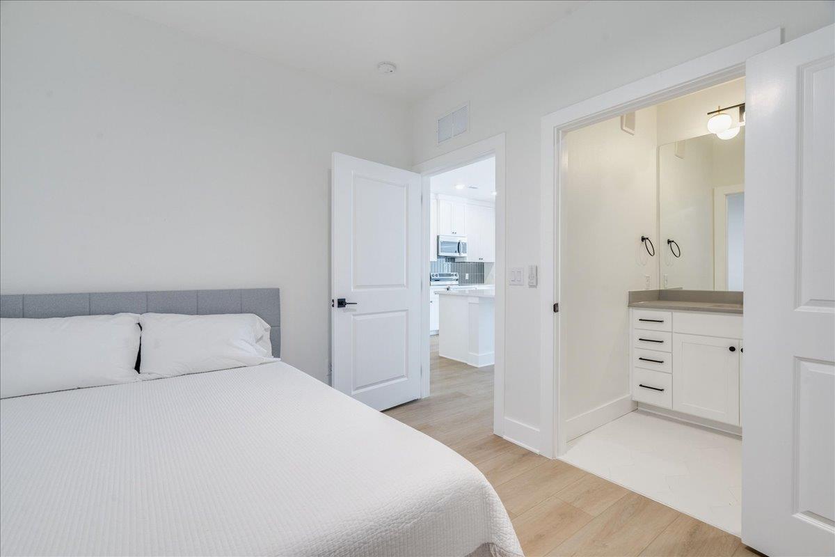 3000 Duval St # 302, Austin, TX 78705