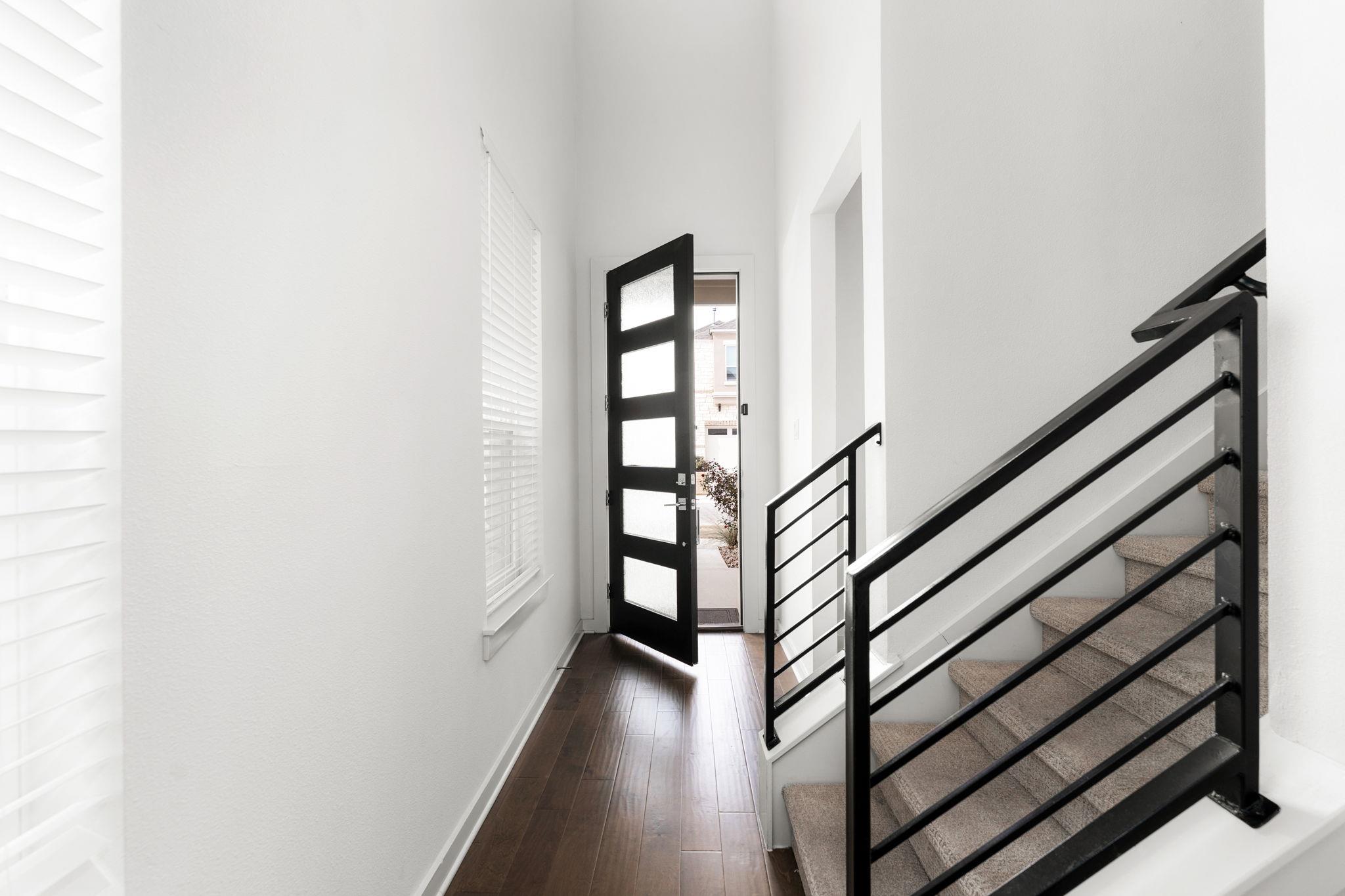 1531 N Red Bud Ln # 8, Round Rock, TX 78665