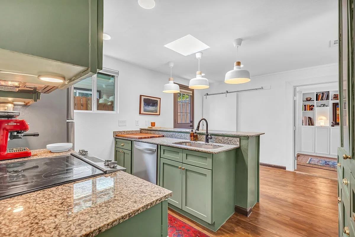 2307 Teri Rd, Austin, TX 78744