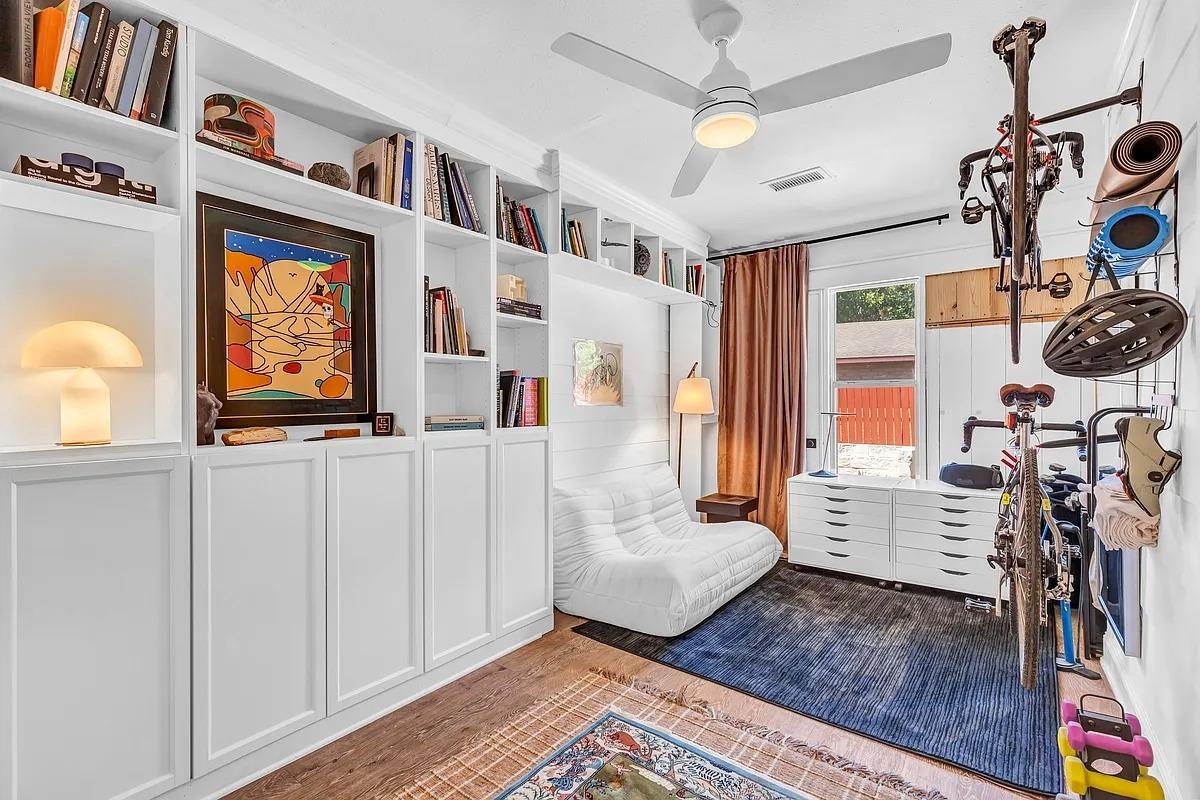 2307 Teri Rd, Austin, TX 78744