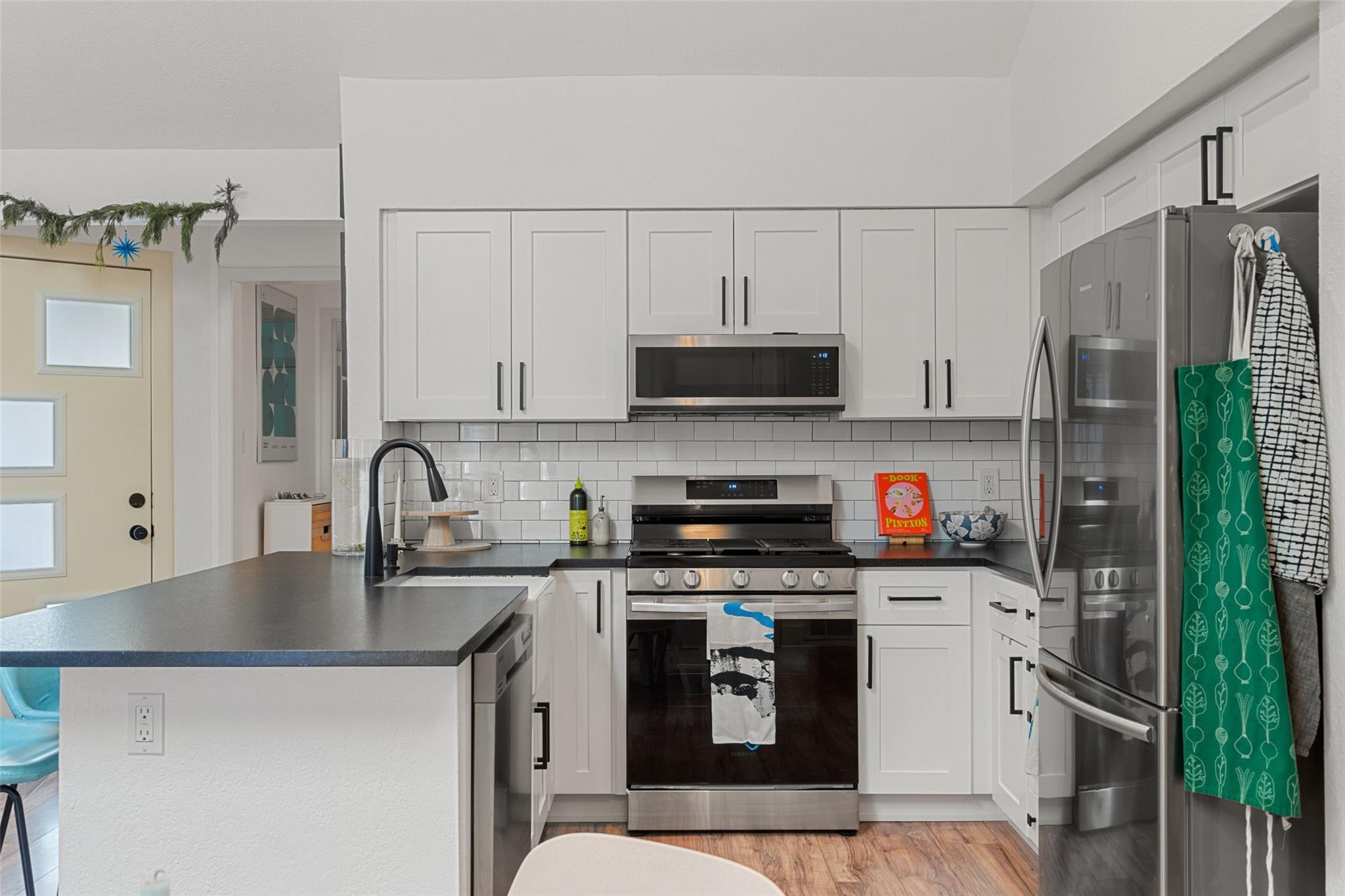 909 Milford Way # B, Austin, TX 78745