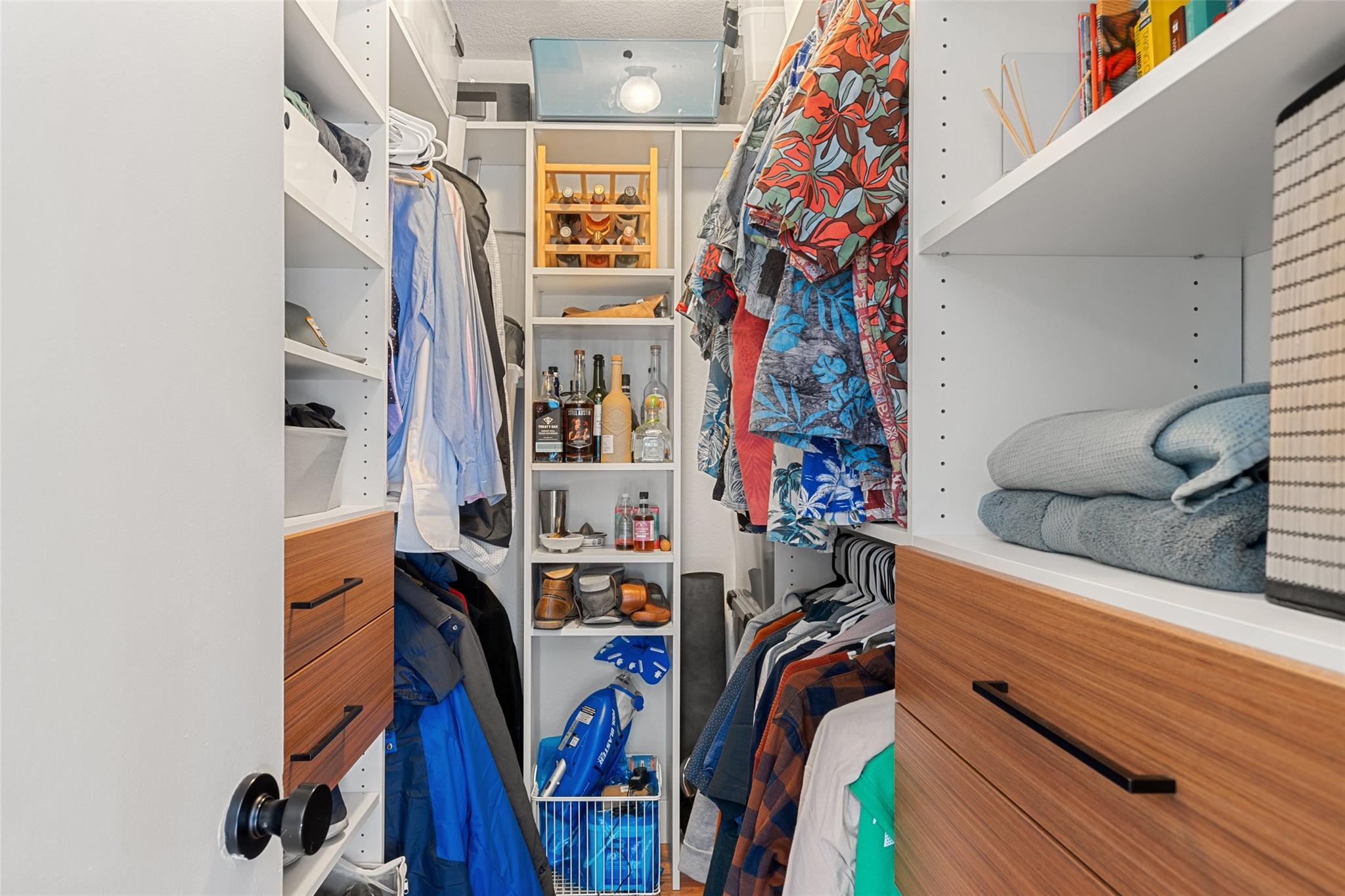 909 Milford Way # B, Austin, TX 78745