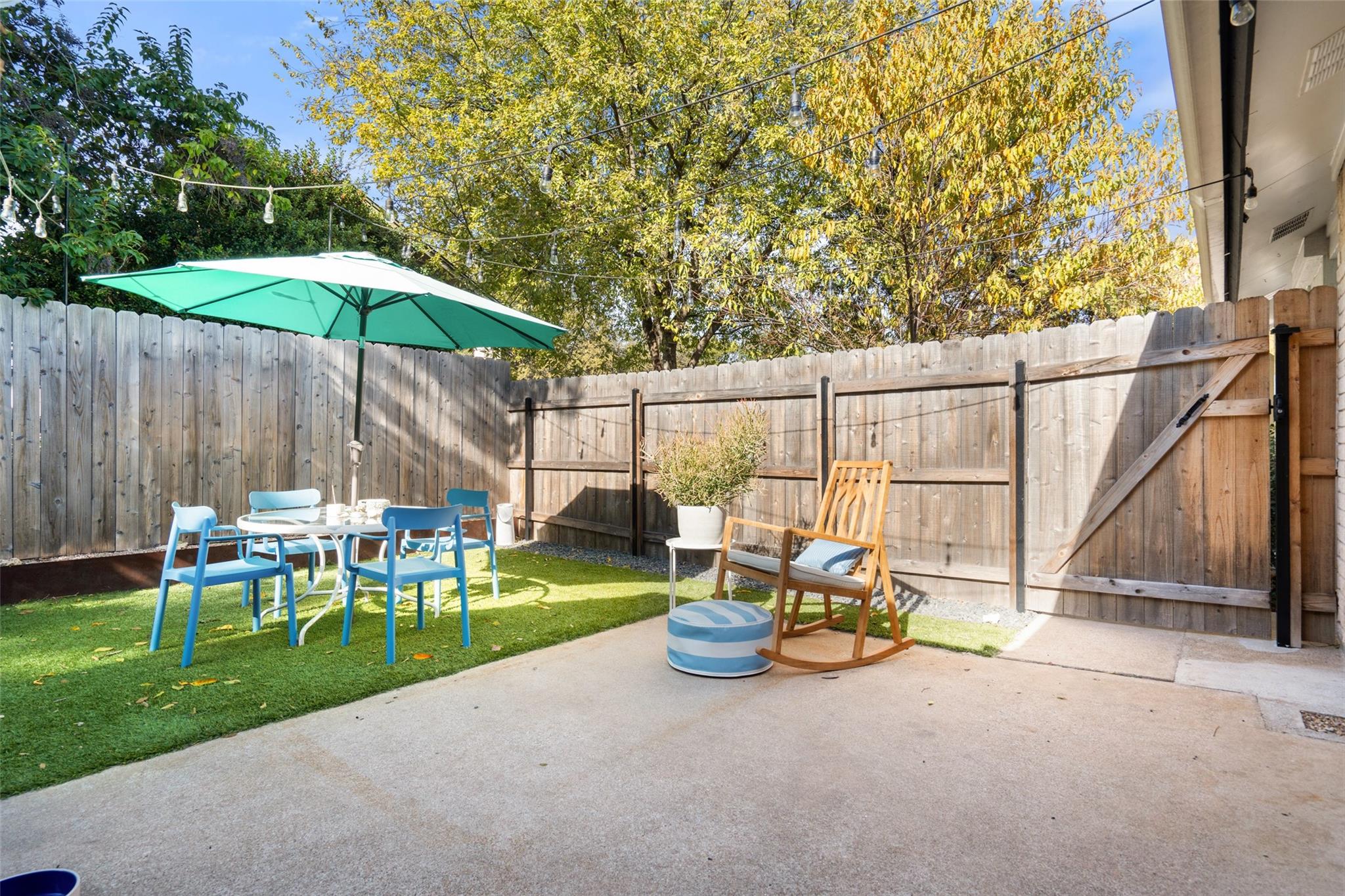 909 Milford Way # B, Austin, TX 78745