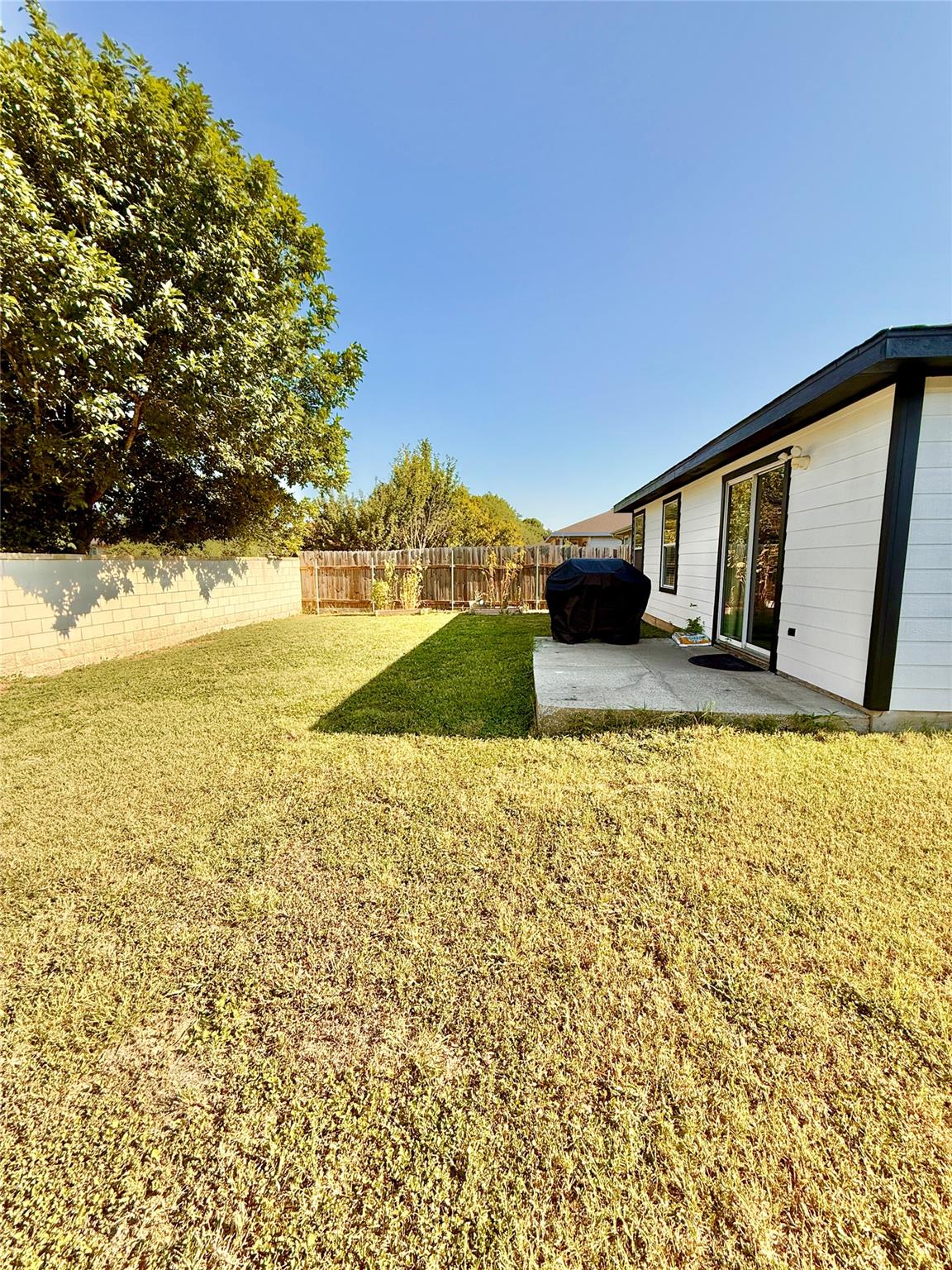 13000 Maidenhair Trl, Elgin, TX 78621