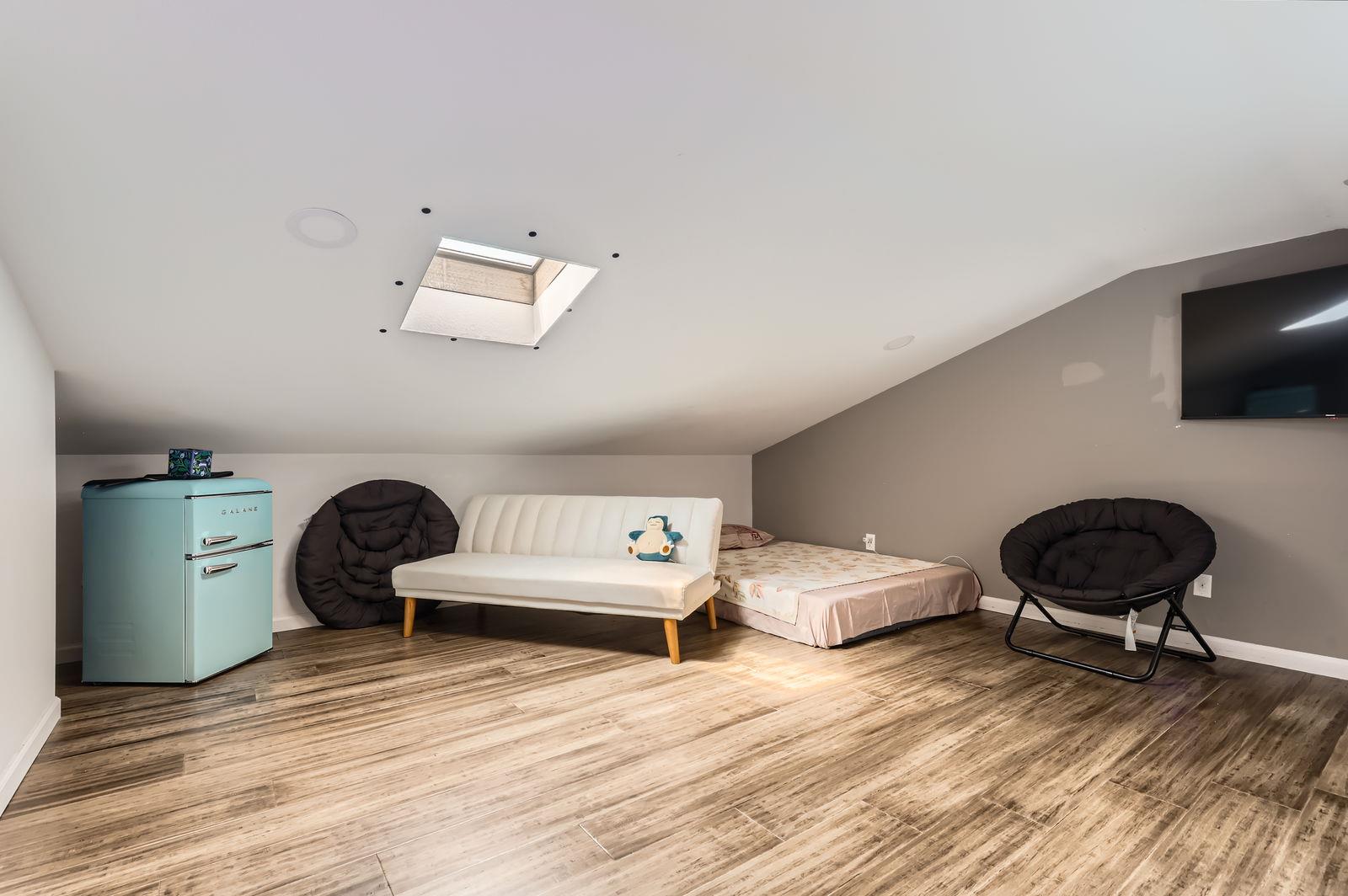 9518 Topridge Dr # 7, Austin, TX 78750