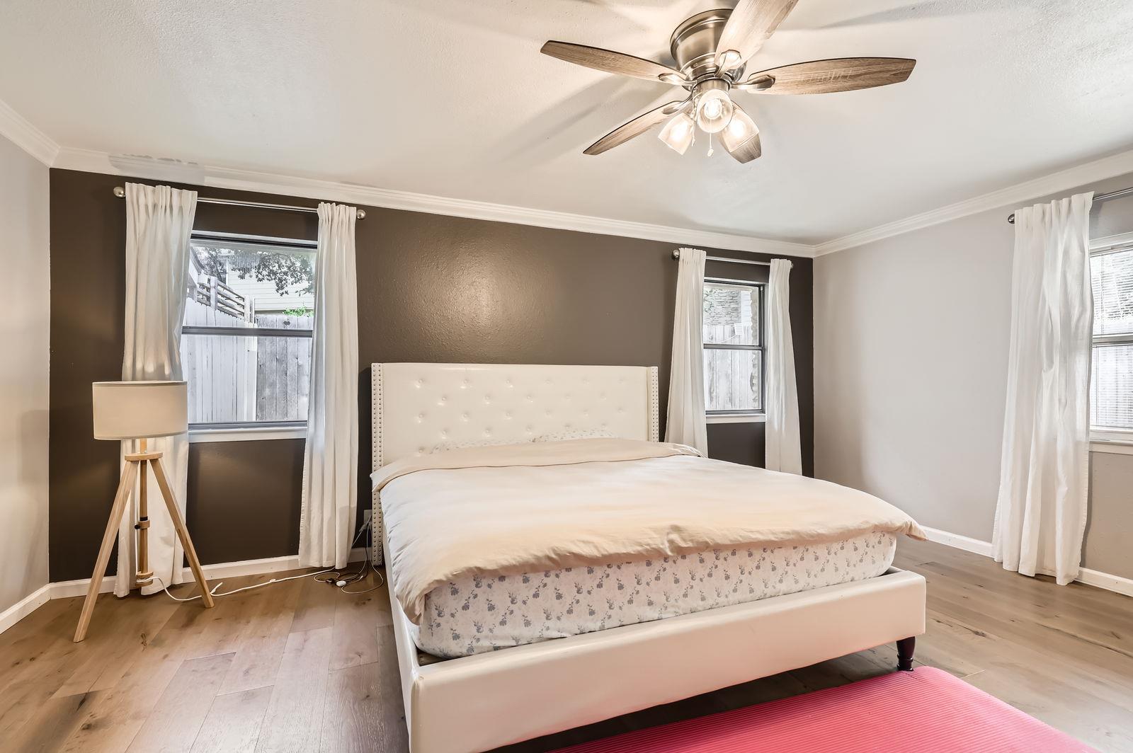 9518 Topridge Dr # 7, Austin, TX 78750