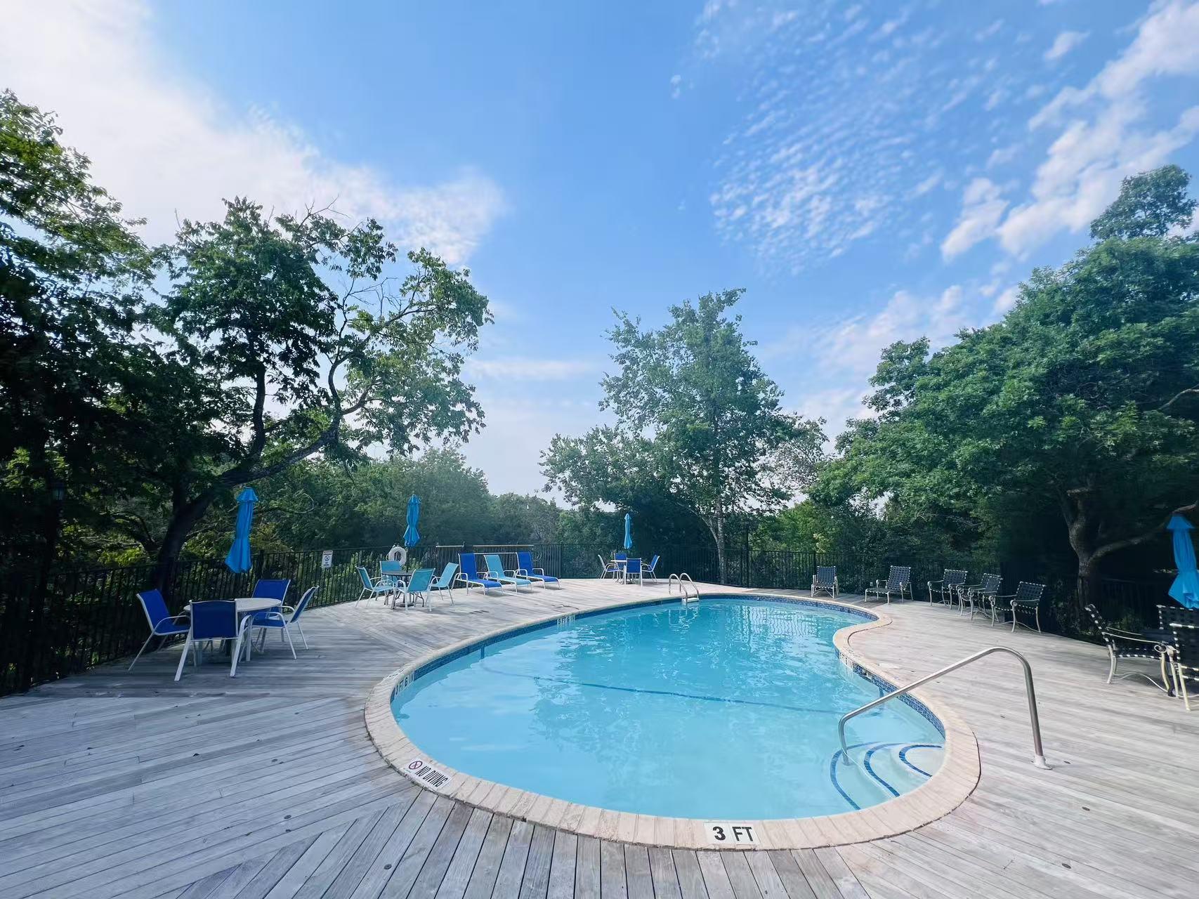 9518 Topridge Dr # 7, Austin, TX 78750