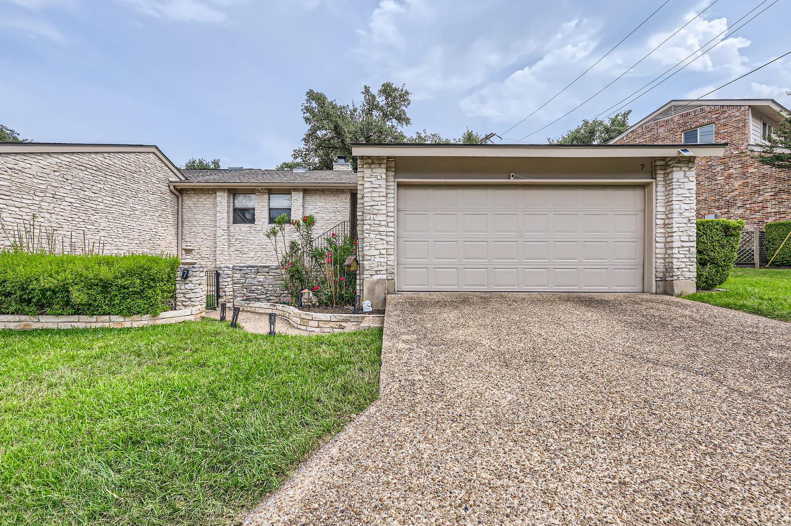 9518 Topridge Dr # 7, Austin, TX 78750