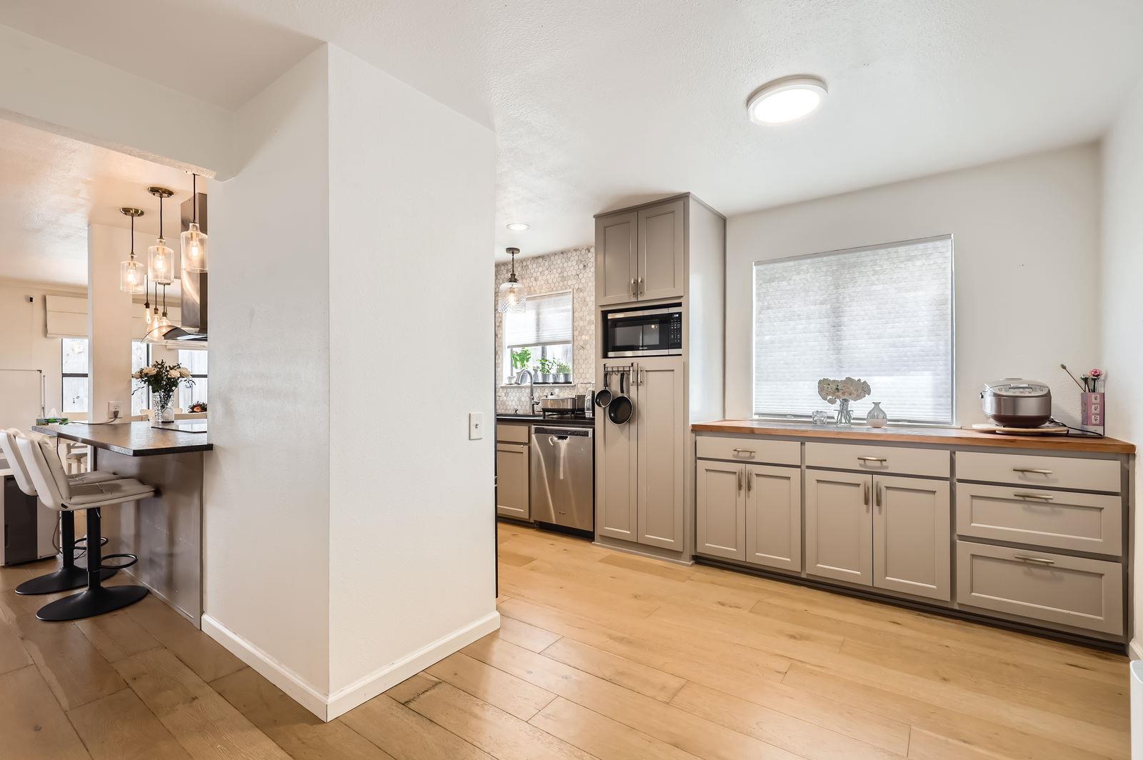 9518 Topridge Dr # 7, Austin, TX 78750