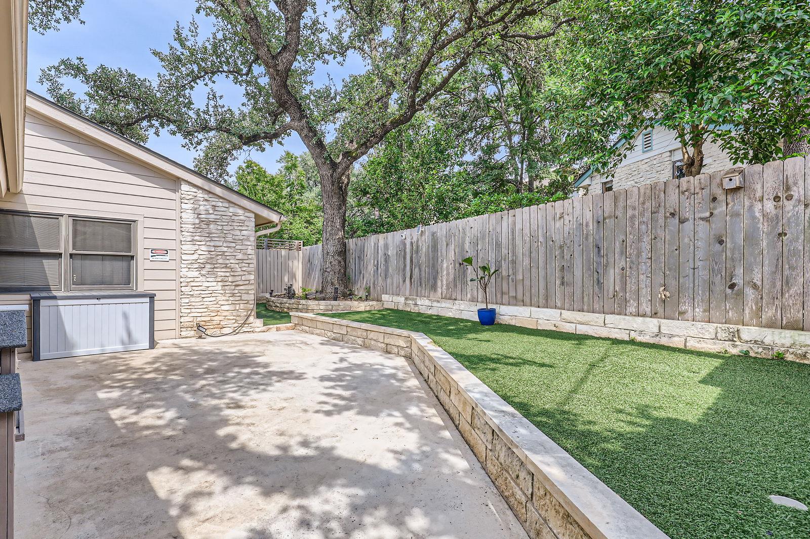 9518 Topridge Dr # 7, Austin, TX 78750