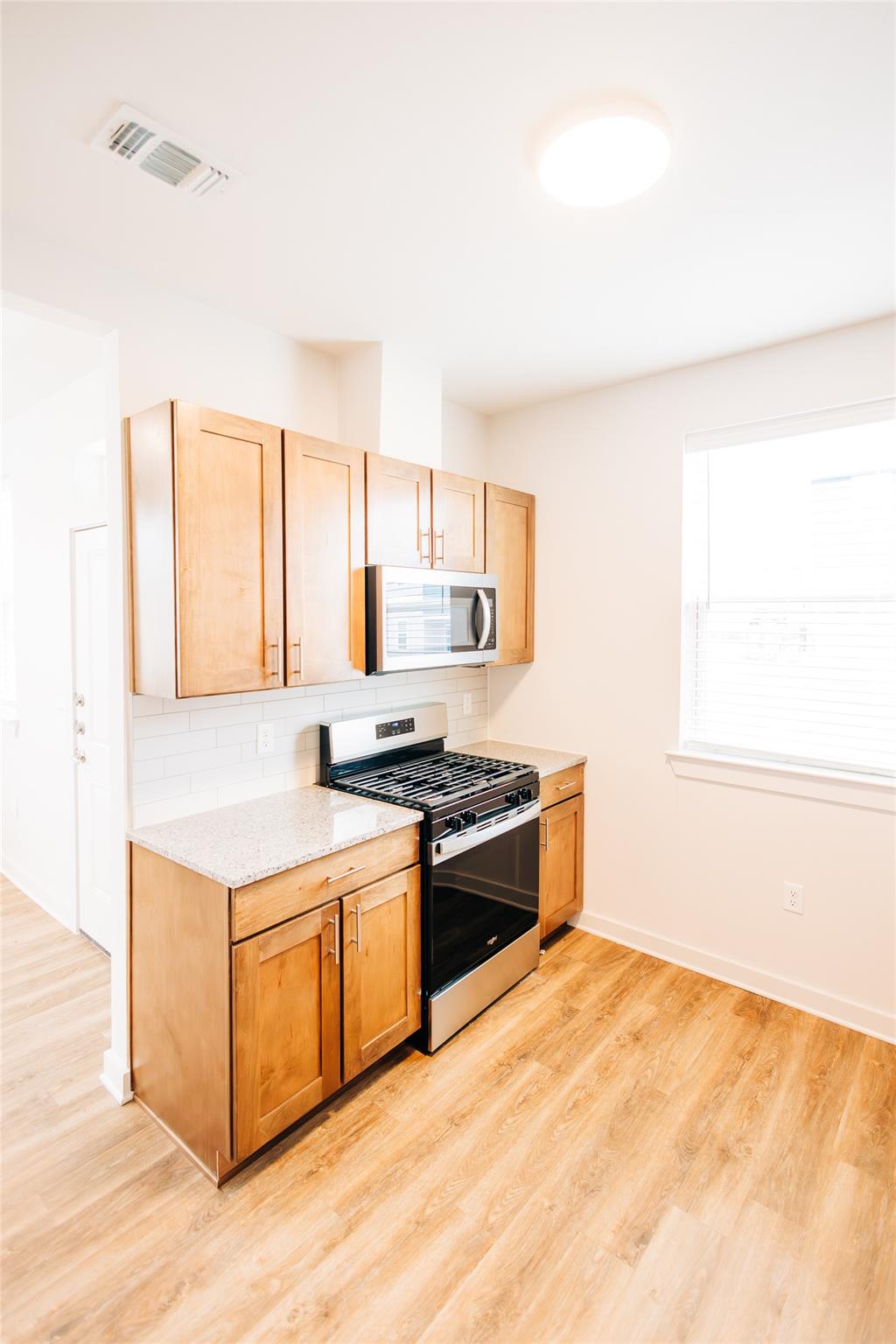 7051 Meadow Lake Blvd # 10103, Austin, TX 78744