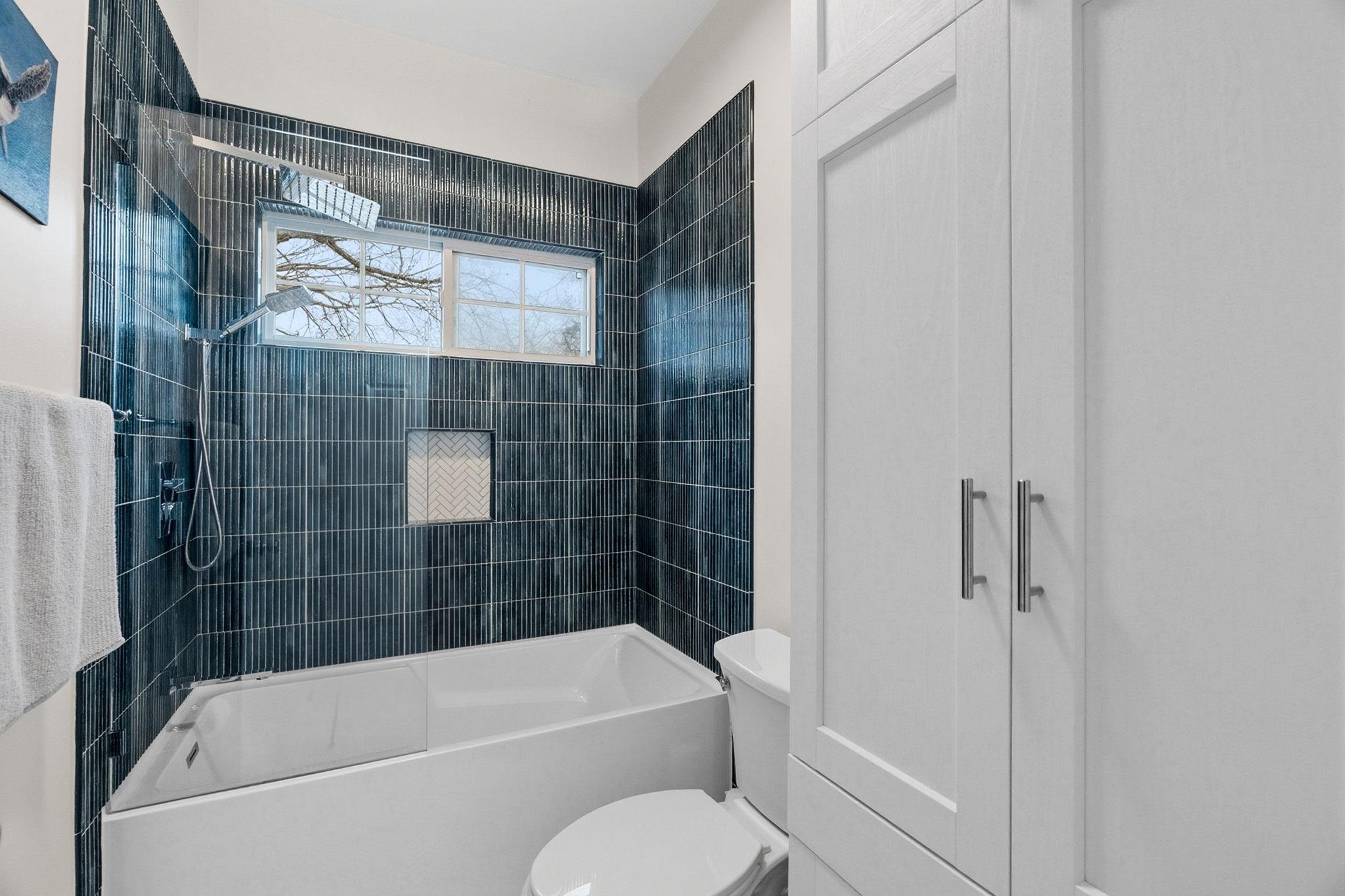 2931 E Martin Luther King Jr Blvd, Austin, TX 78702