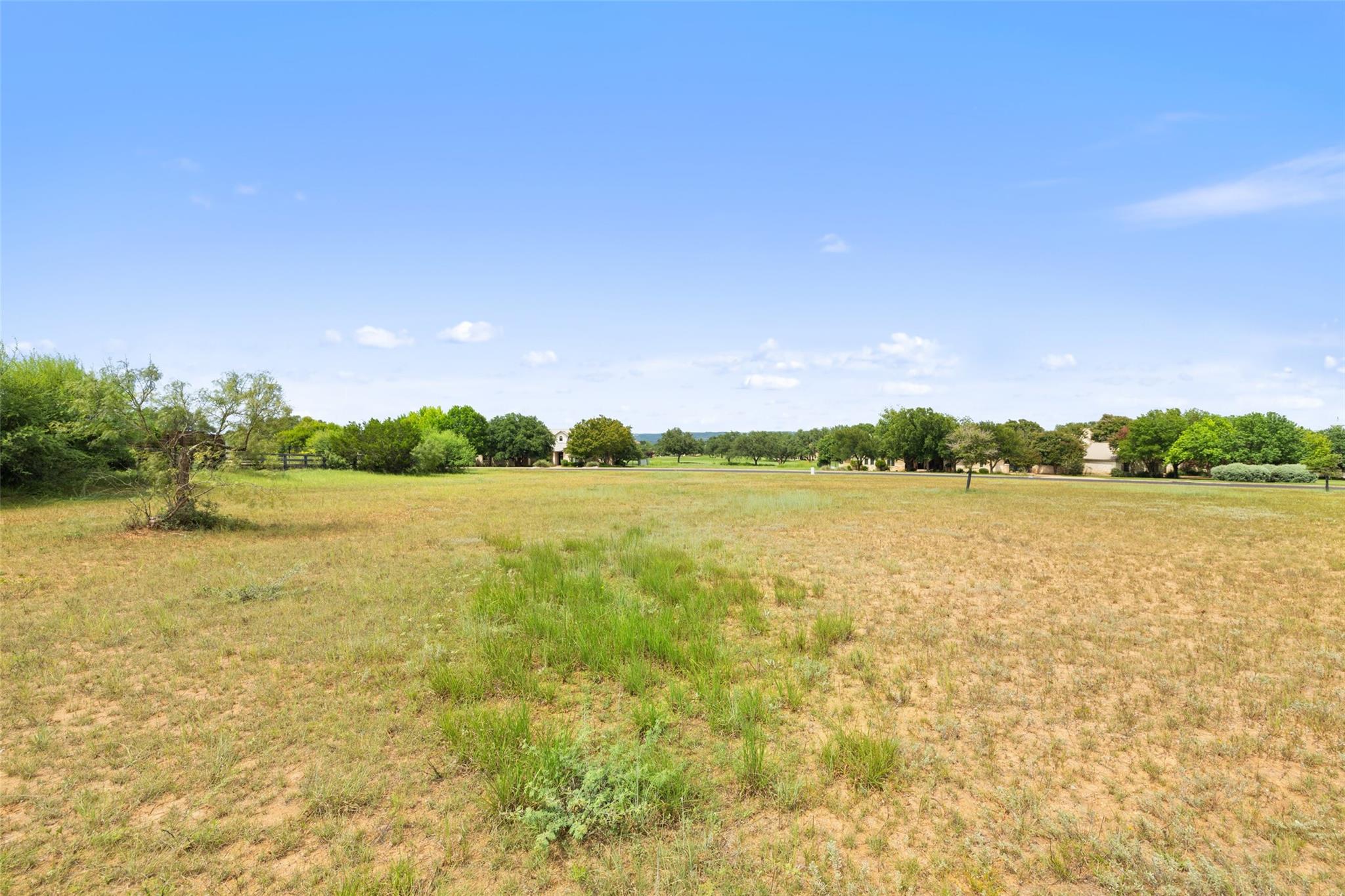 26605 Woodpecker Trl, Spicewood, TX 78669