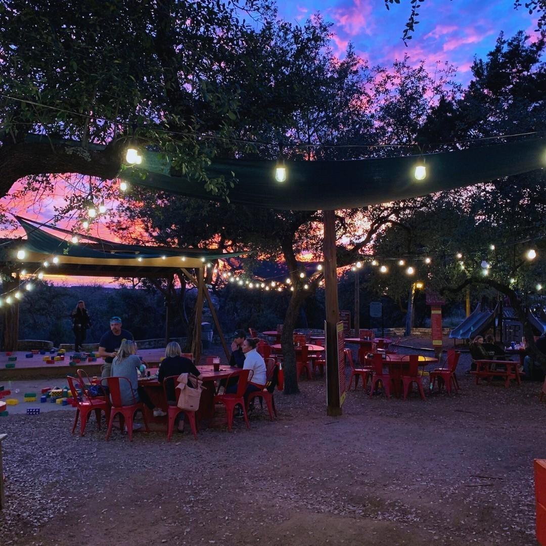 26605 Woodpecker Trl, Spicewood, TX 78669