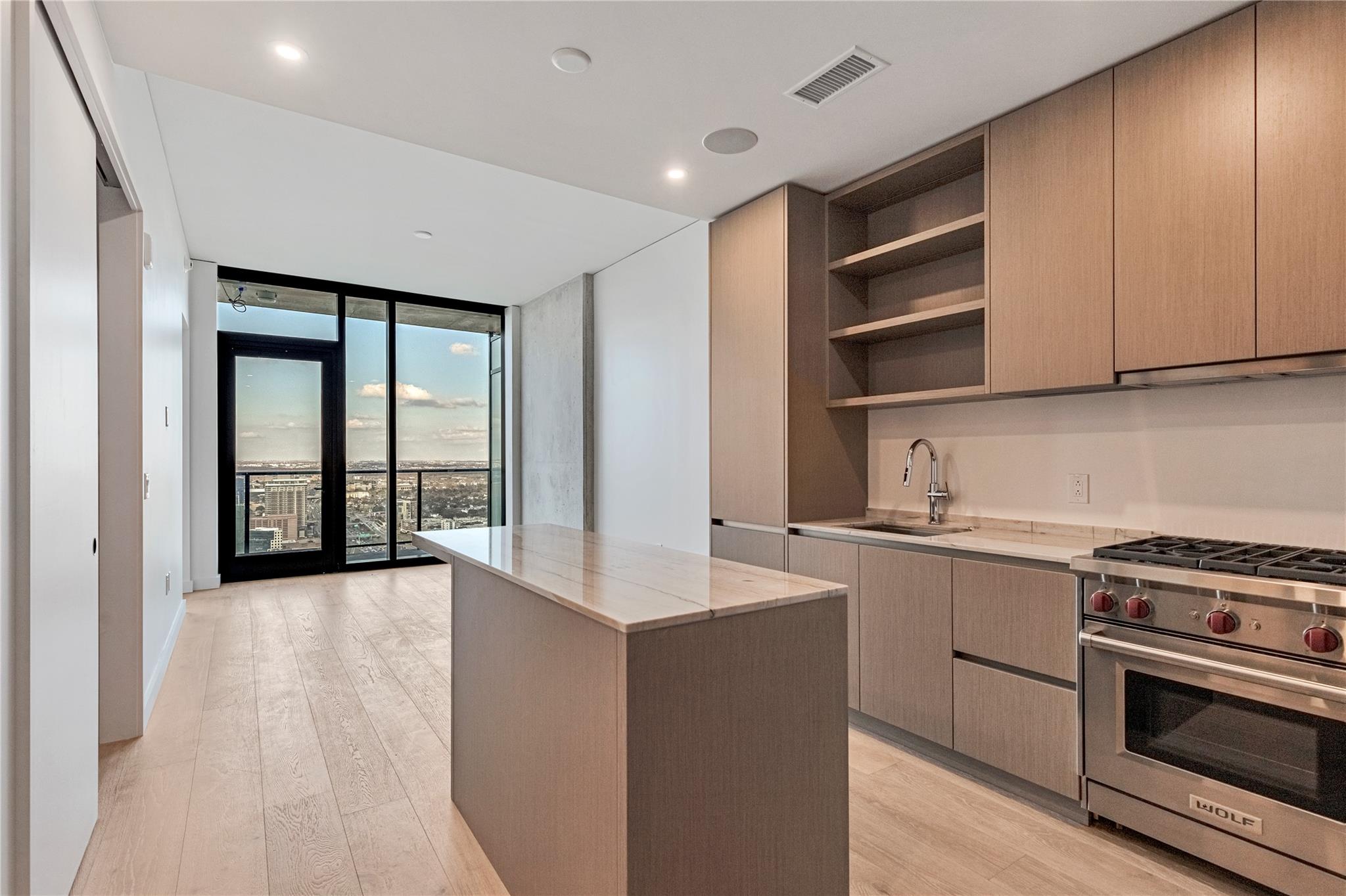 610 Davis St # 4406, Austin, TX 78701