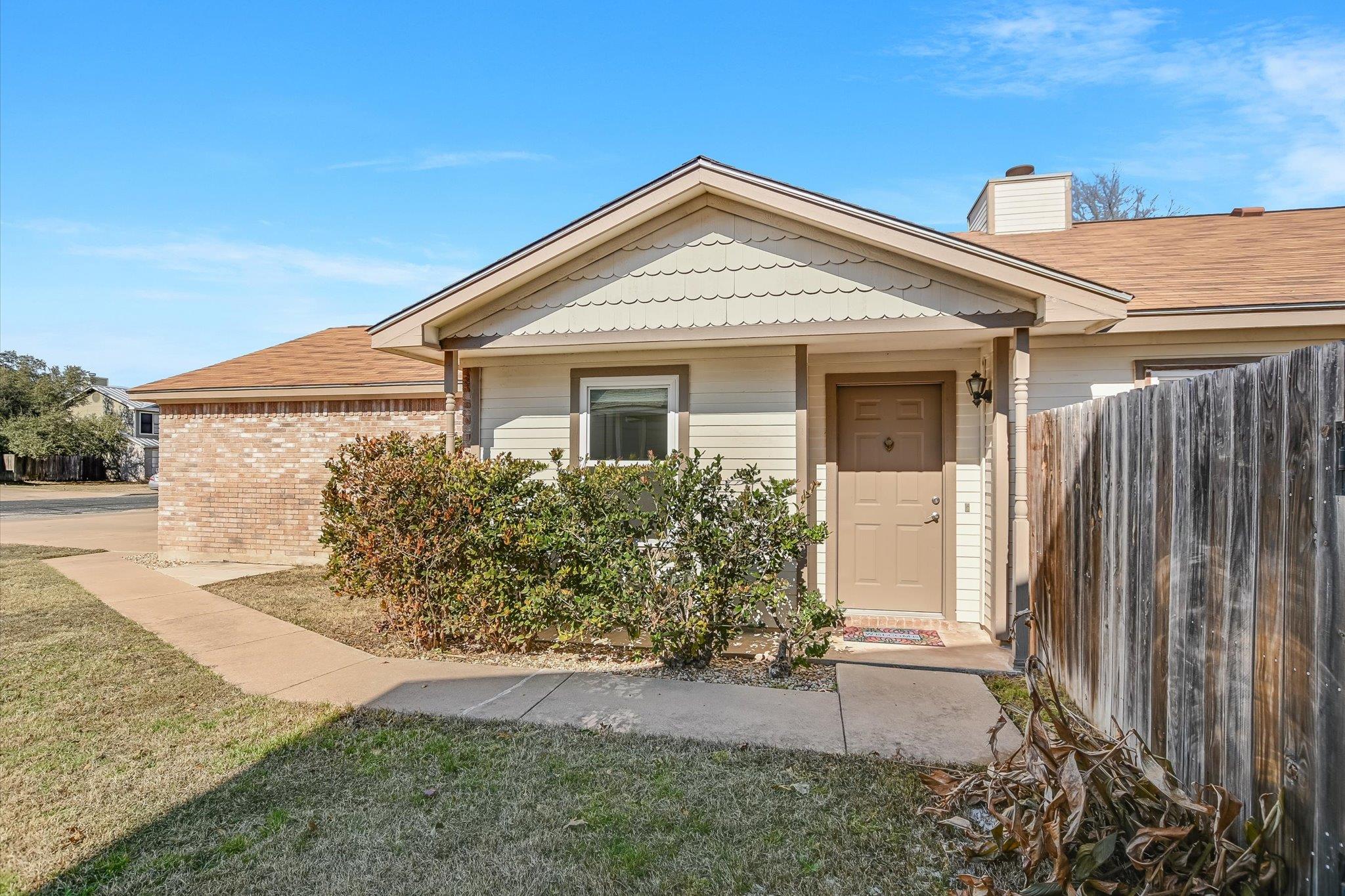 13401 Saddlebrook Trl, Austin, TX 78729