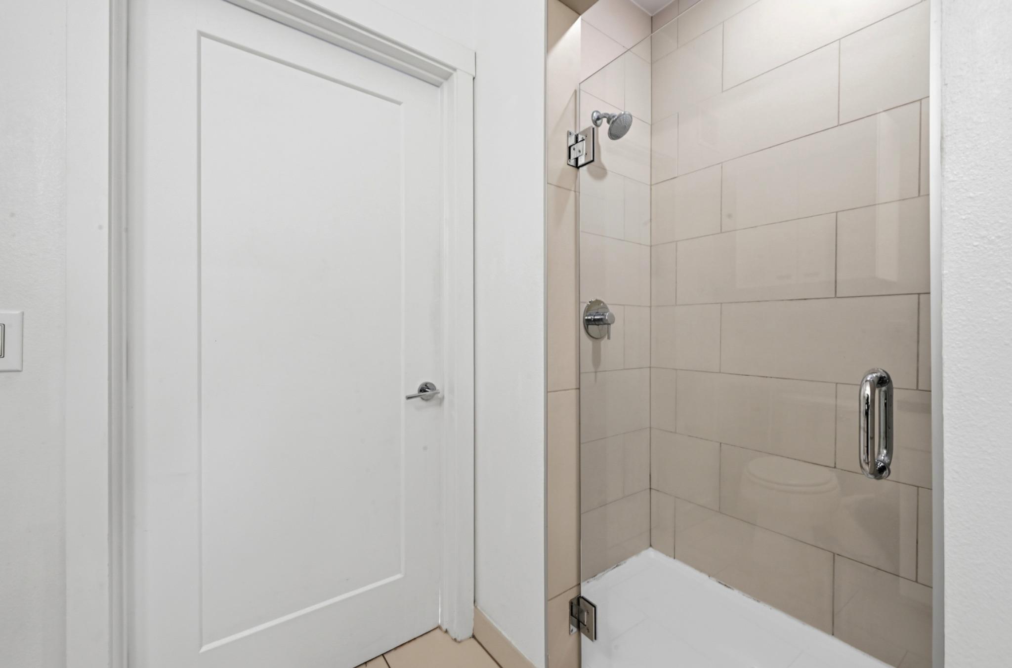 4361 S Congress Ave # 526, Austin, TX 78745