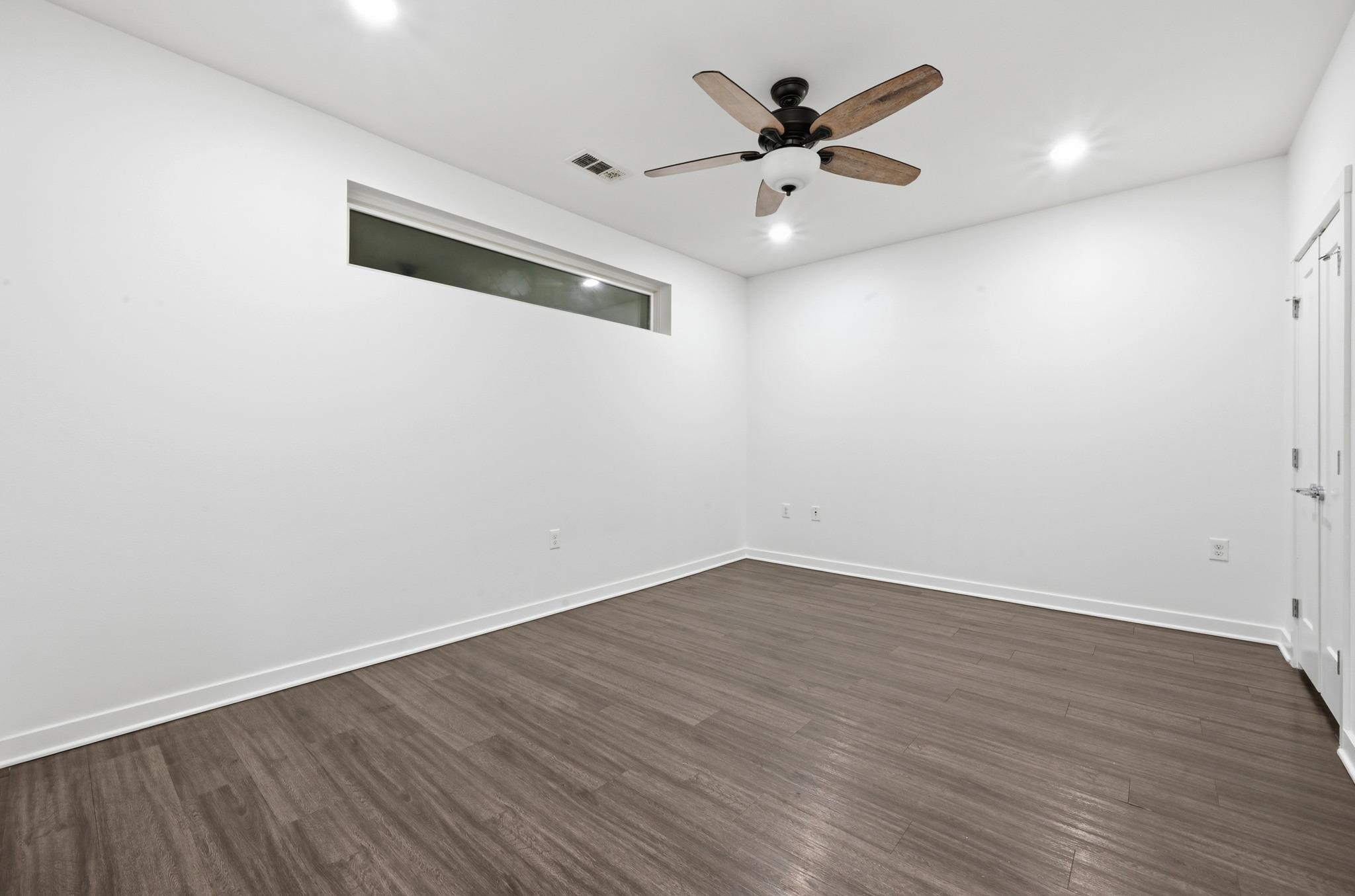 4361 S Congress Ave # 526, Austin, TX 78745