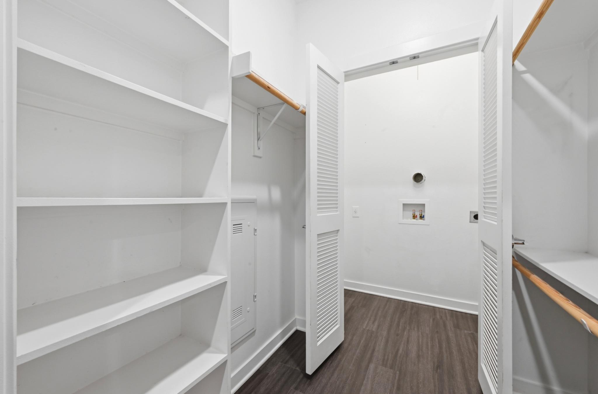 4361 S Congress Ave # 526, Austin, TX 78745