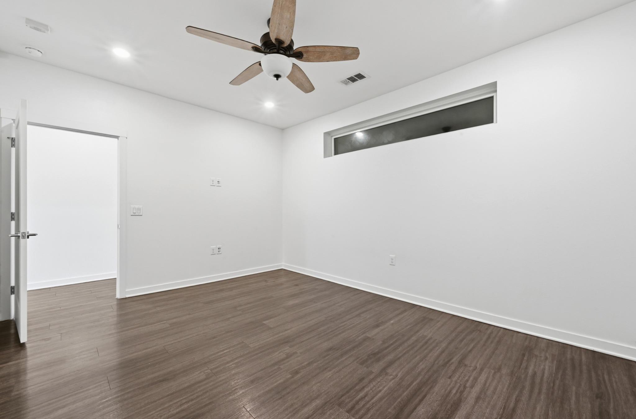 4361 S Congress Ave # 526, Austin, TX 78745