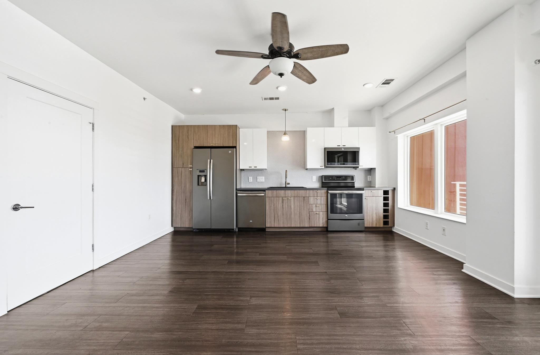 4361 S Congress Ave # 526, Austin, TX 78745