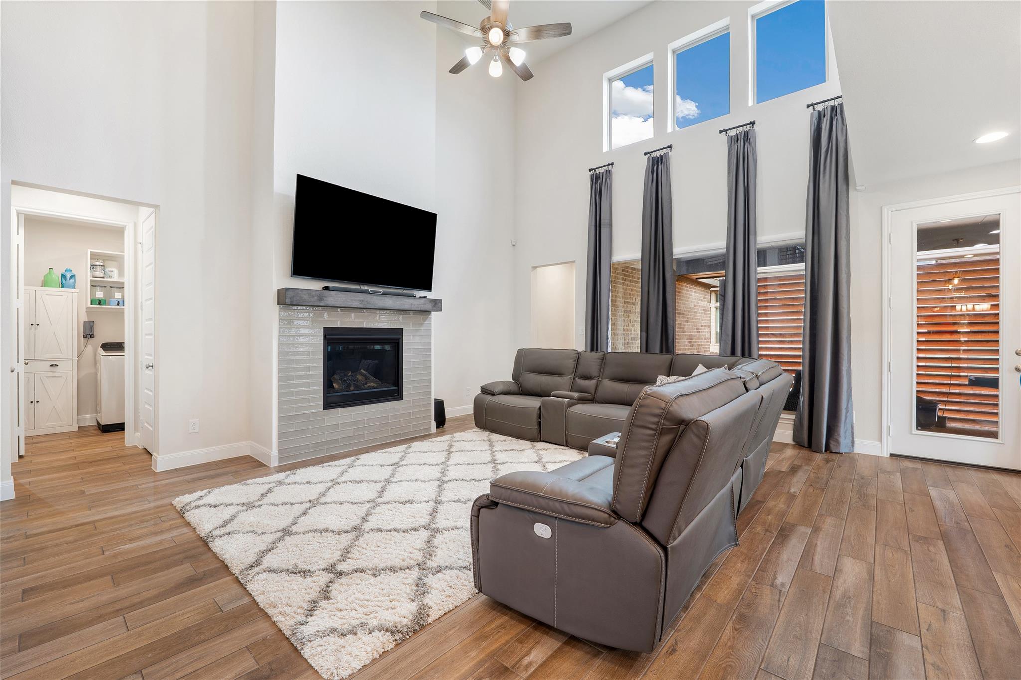 212 Gary Wayne Dr, Liberty Hill, TX 78642