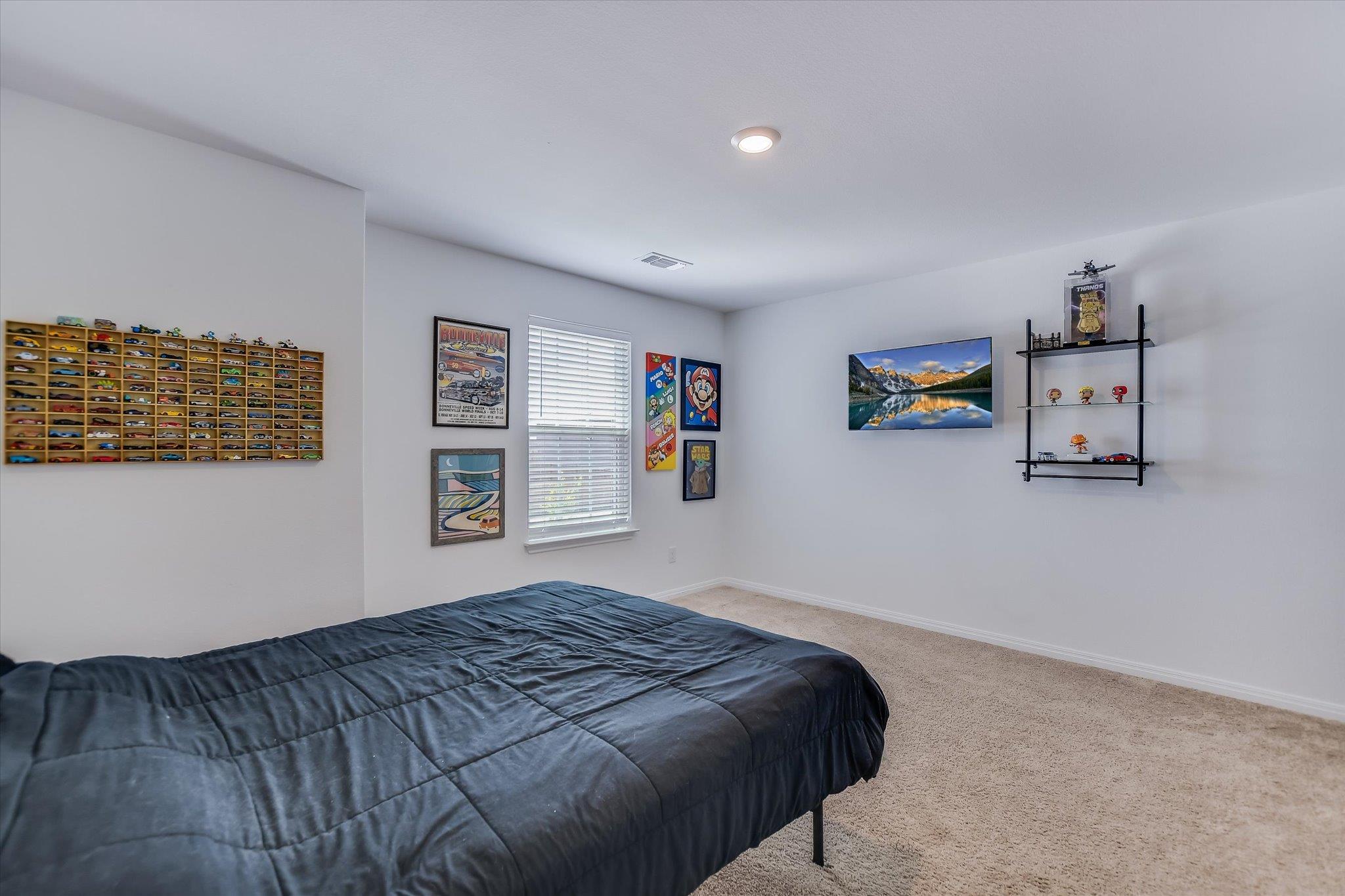 145 Riverdale Dr, Jarrell, TX 76537