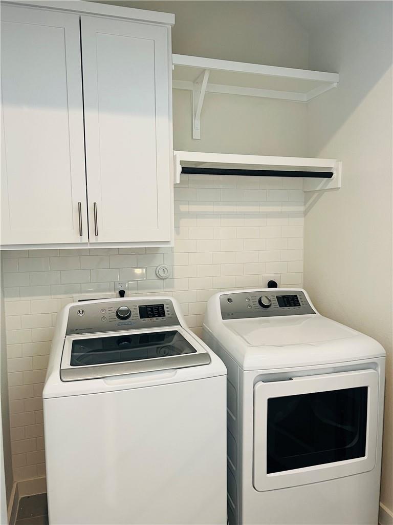 12001 Vista Parke Dr SW # 204, Austin, TX 78726