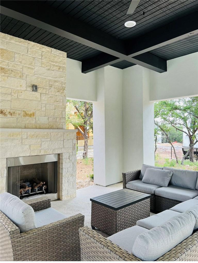 12001 Vista Parke Dr SW # 204, Austin, TX 78726