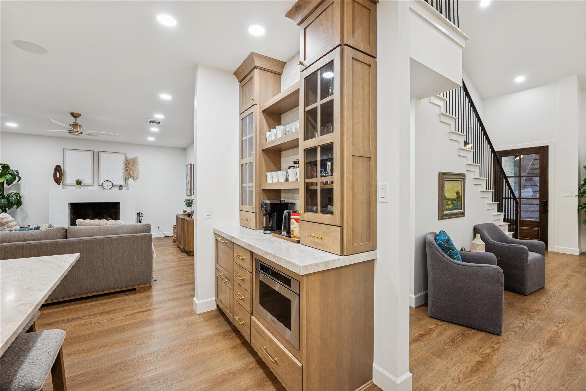 1024 Hidden Hills Dr, Dripping Springs, TX 78620