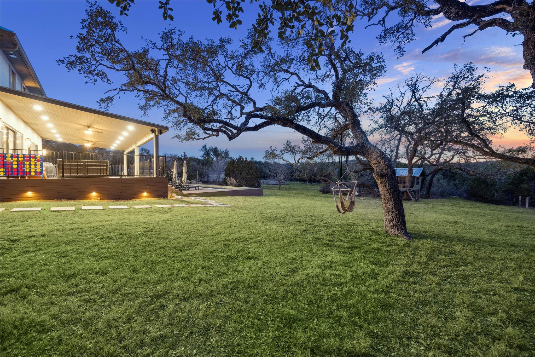 1024 Hidden Hills Dr, Dripping Springs, TX 78620