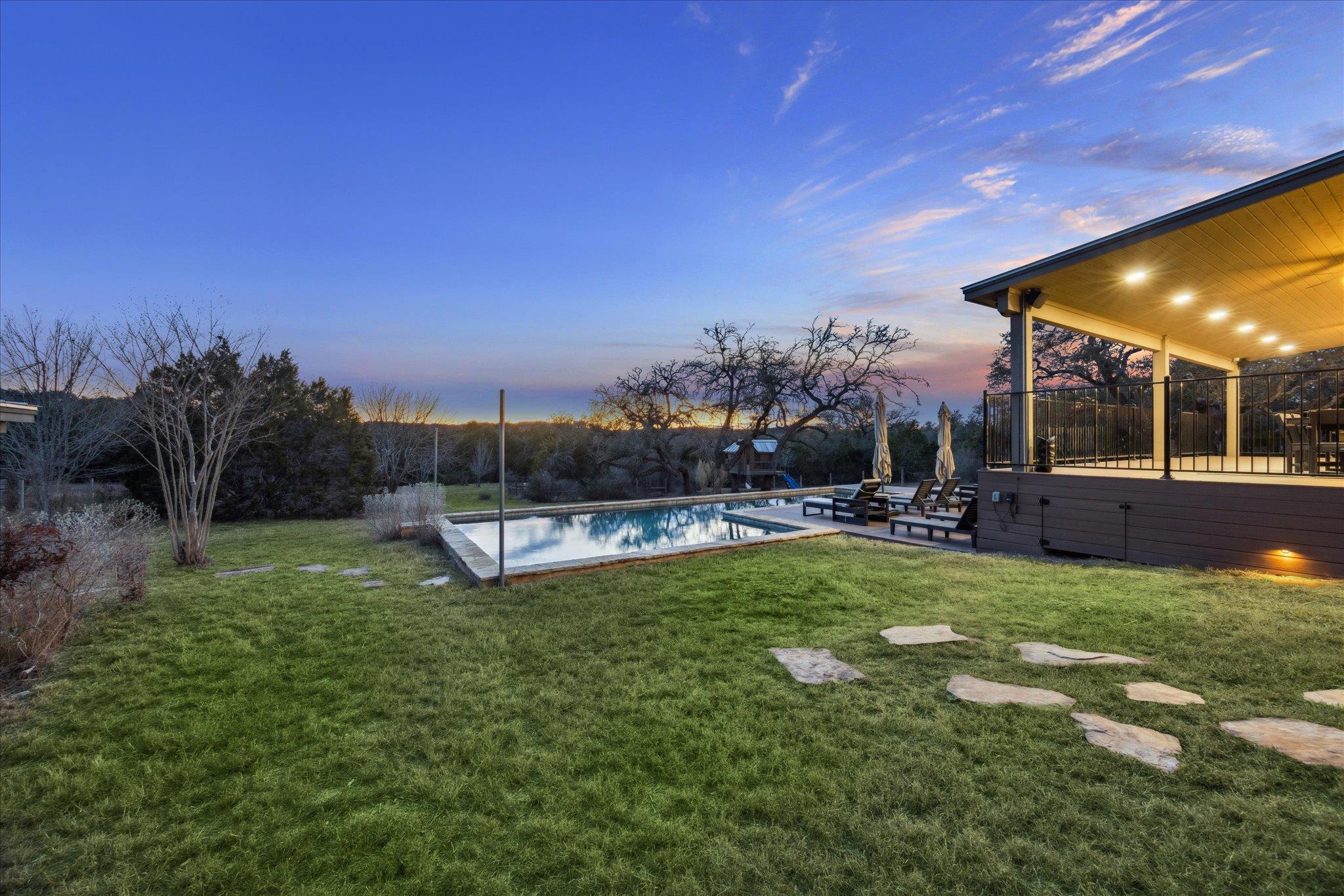 1024 Hidden Hills Dr, Dripping Springs, TX 78620