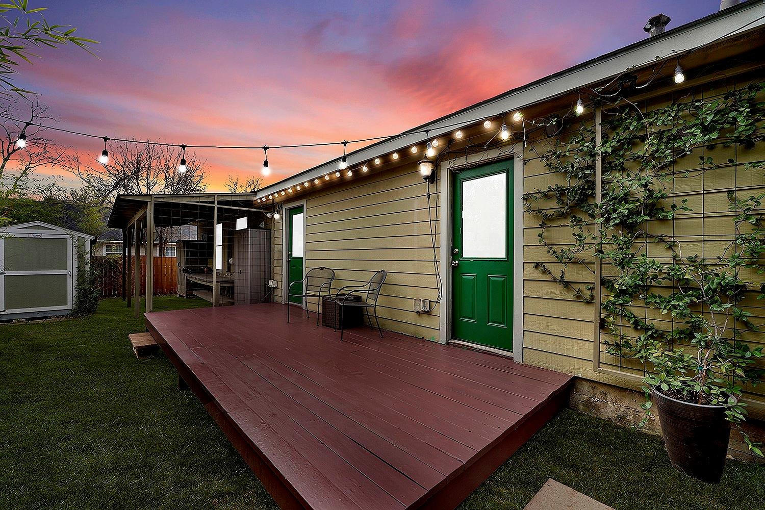 117 S Wilson St, San Marcos, TX 78666