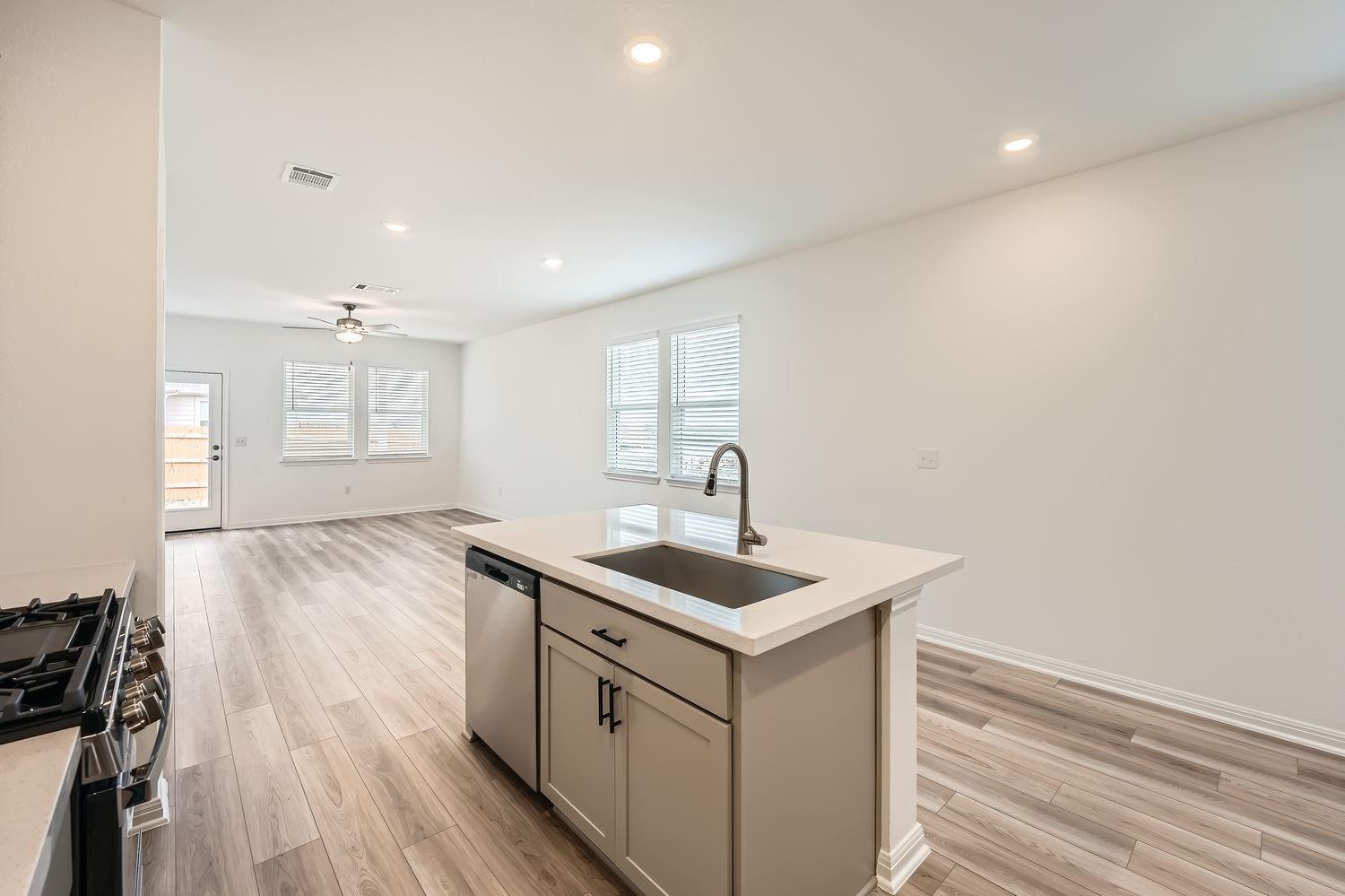 14008 Ausarina Trce, Del Valle, TX 78617