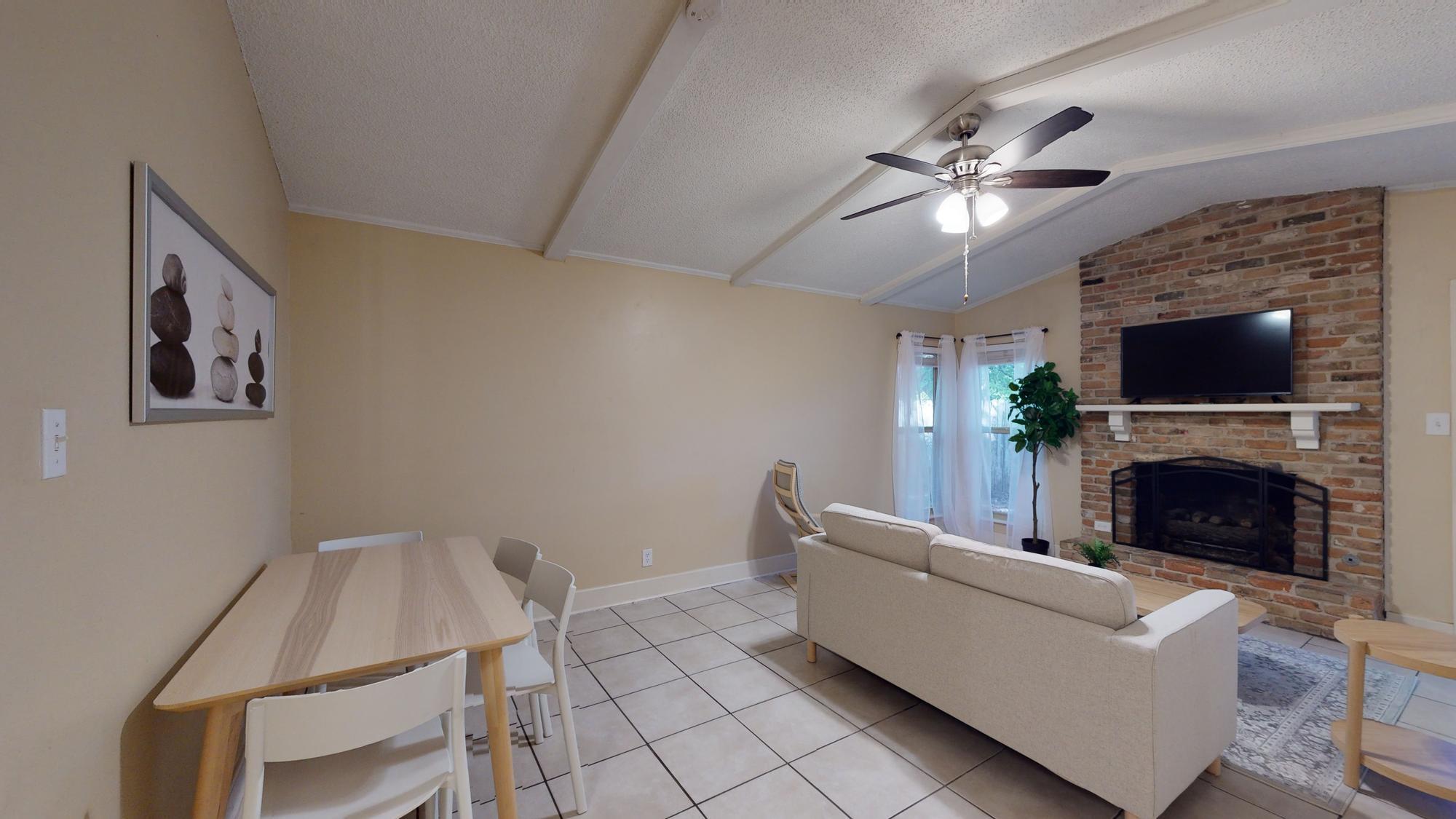 9104 Quail Creek Dr # A, Austin, TX 78758