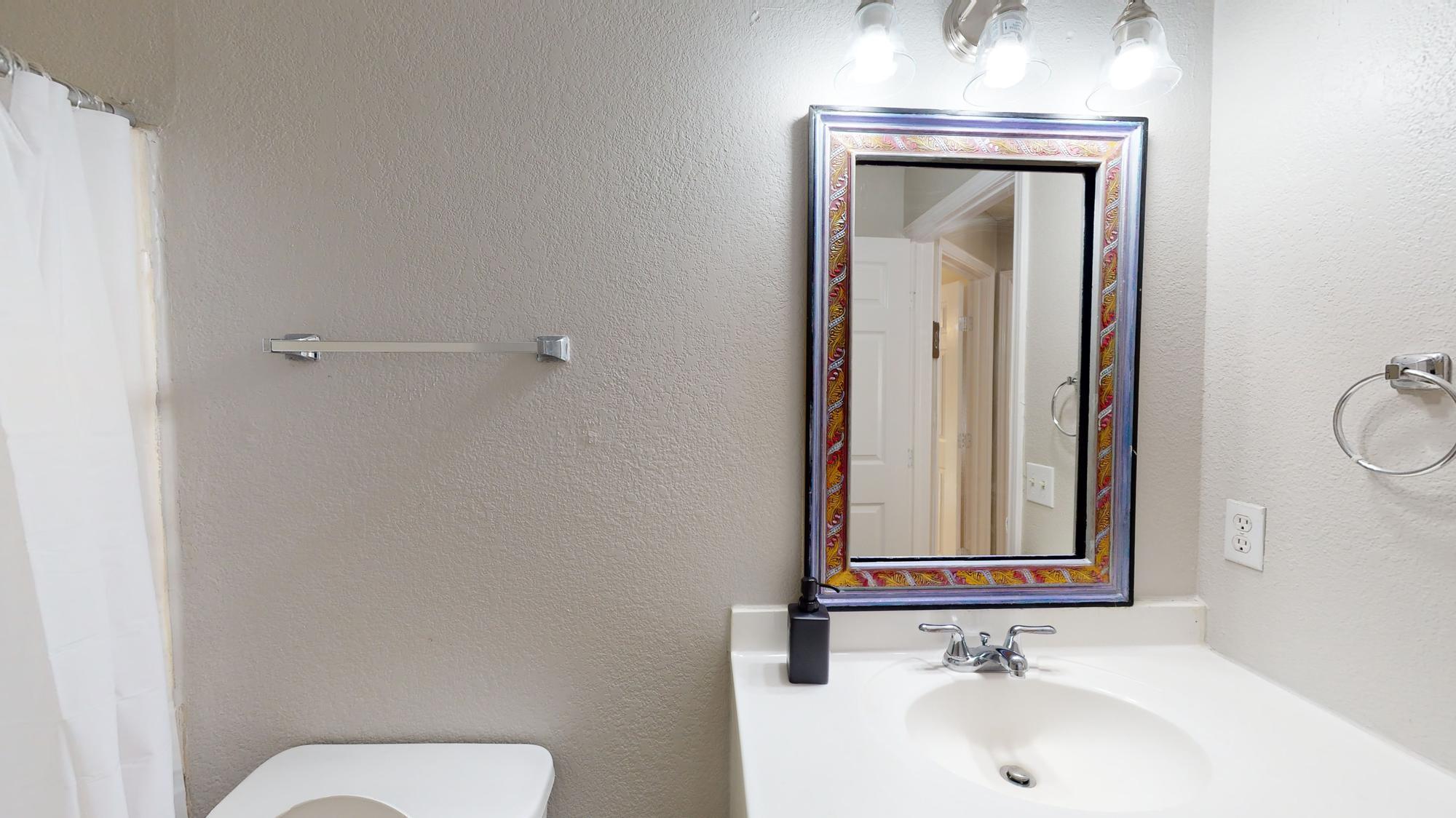 5105 Spruce Cv # B, Austin, TX 78744