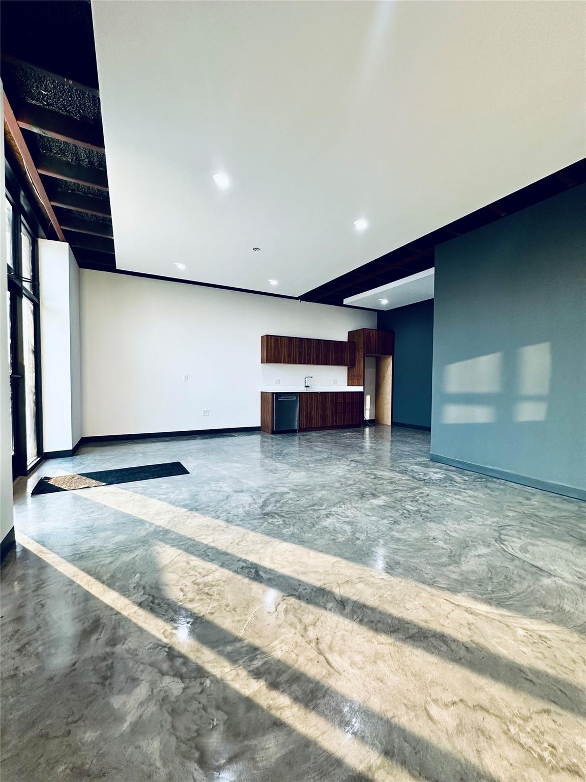 4272 FM 2484 # Bldg 1 Unit B, Salado, TX 76571