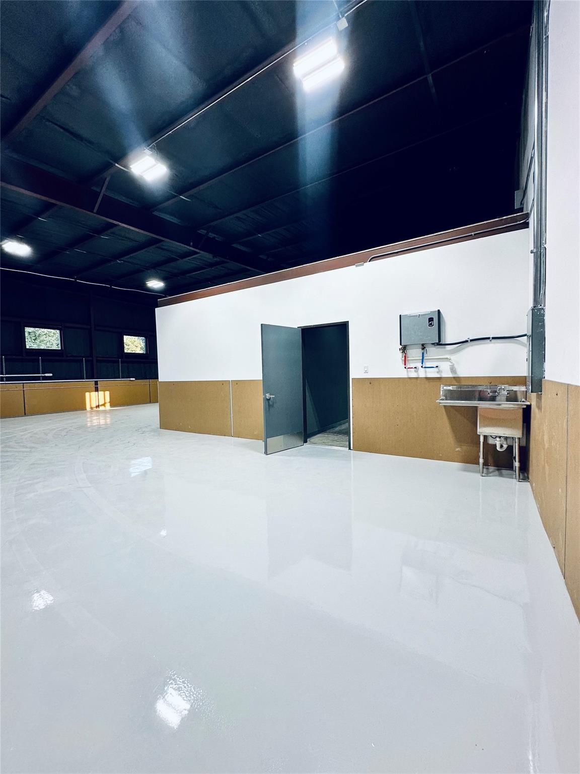 4272 FM 2484 # Bldg 1 Unit B, Salado, TX 76571