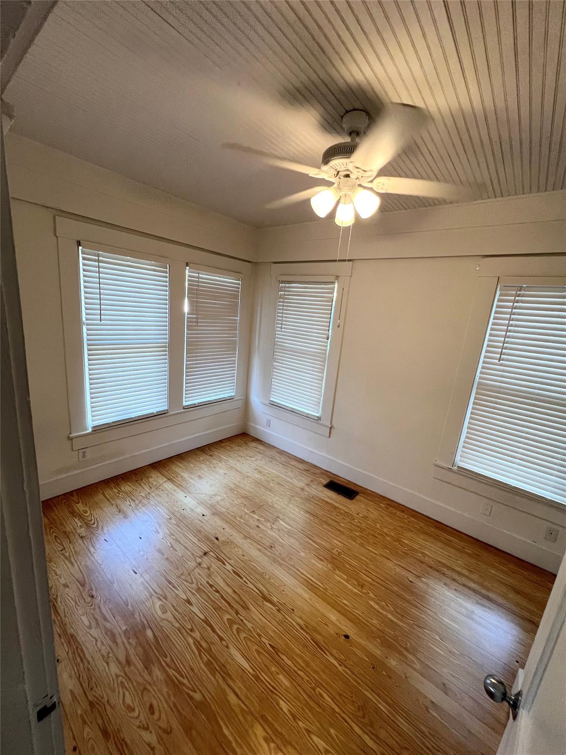 407 W 35th St # A, Austin, TX 78705