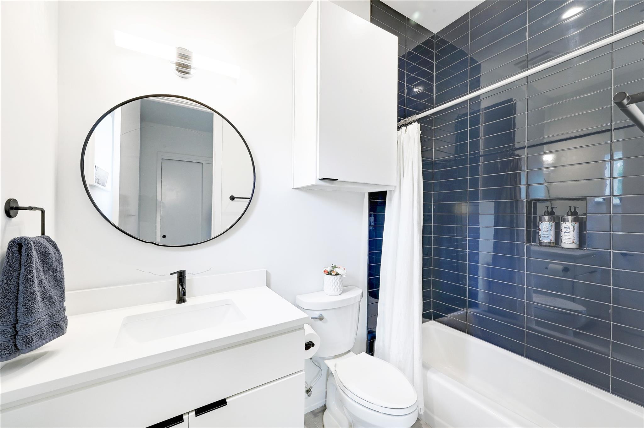 410 W Alpine Rd # 7, Austin, TX 78704