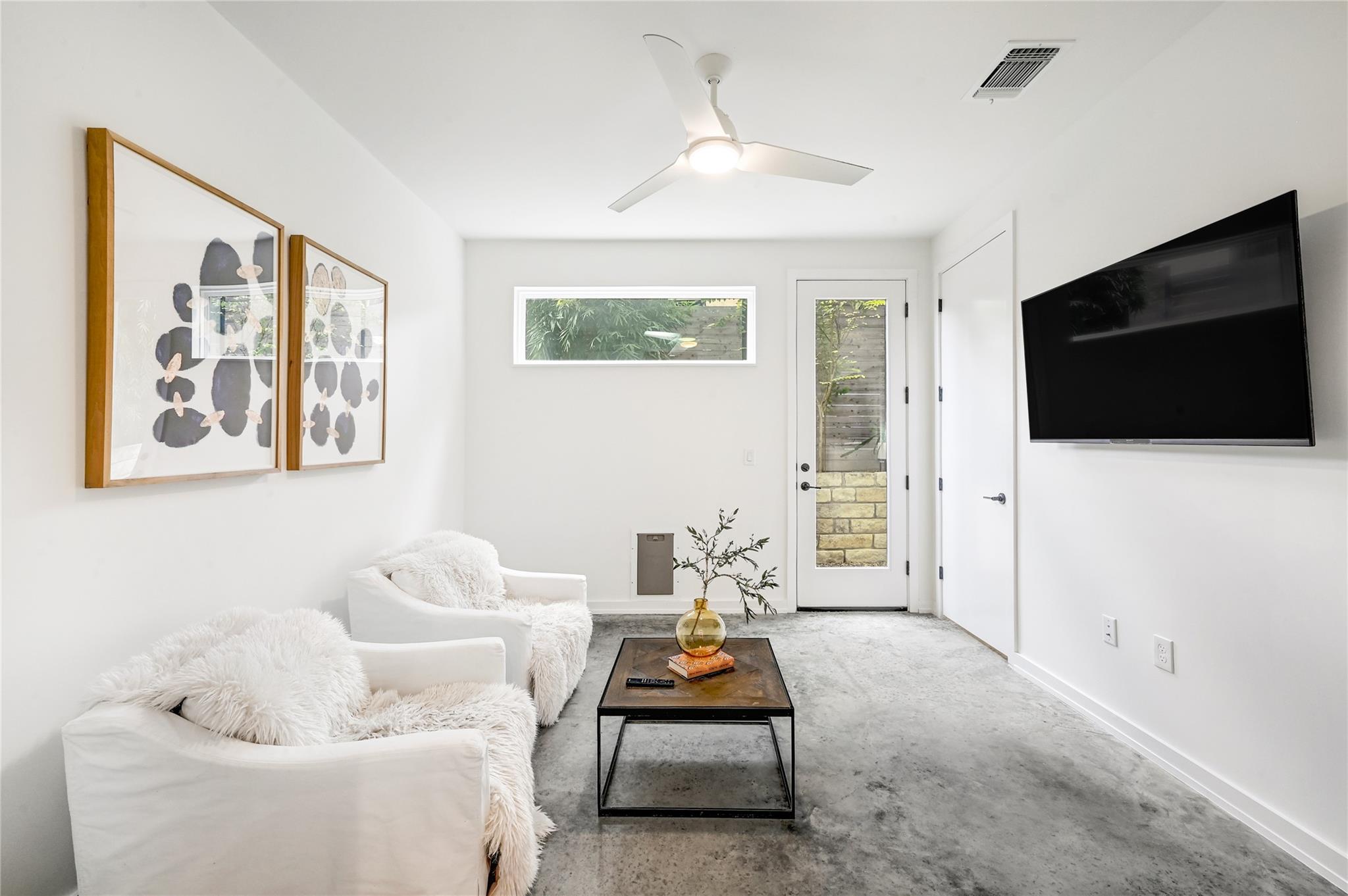 410 W Alpine Rd # 7, Austin, TX 78704